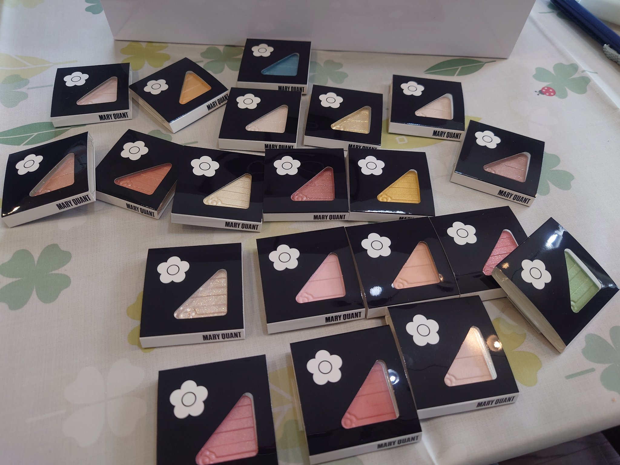 アイオープナー/MARY QUANT/単色アイシャドウを使ったクチコミ（2枚目）