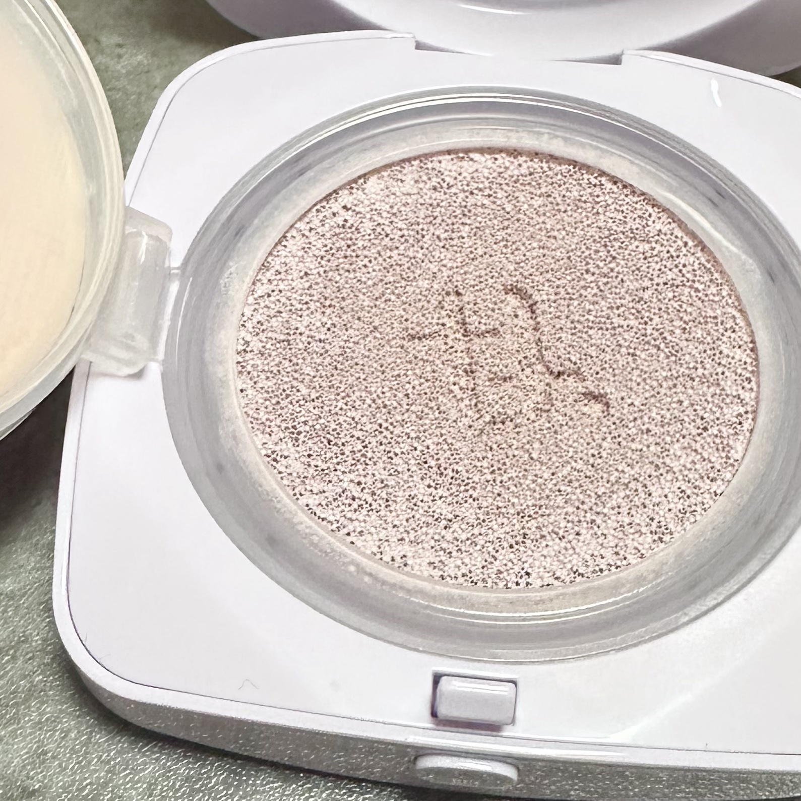 ベースフィットトーンアップサンクッション/TFIT/クッションファンデーションを使ったクチコミ（2枚目）