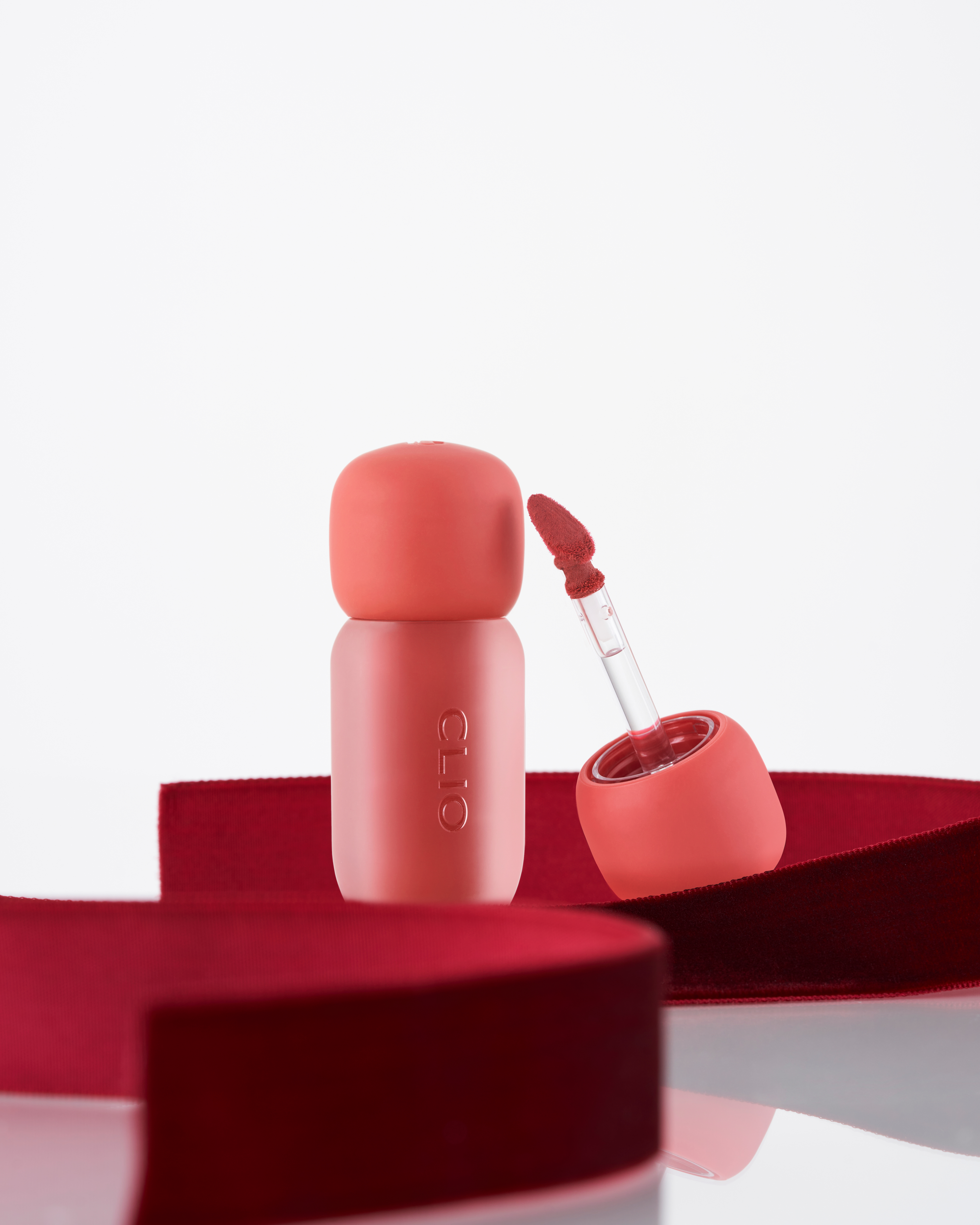 ボリュメイト ブラー ティント   　/CLIO/口紅・グロス・リップライナー・リップケアを使ったクチコミ（3枚目）