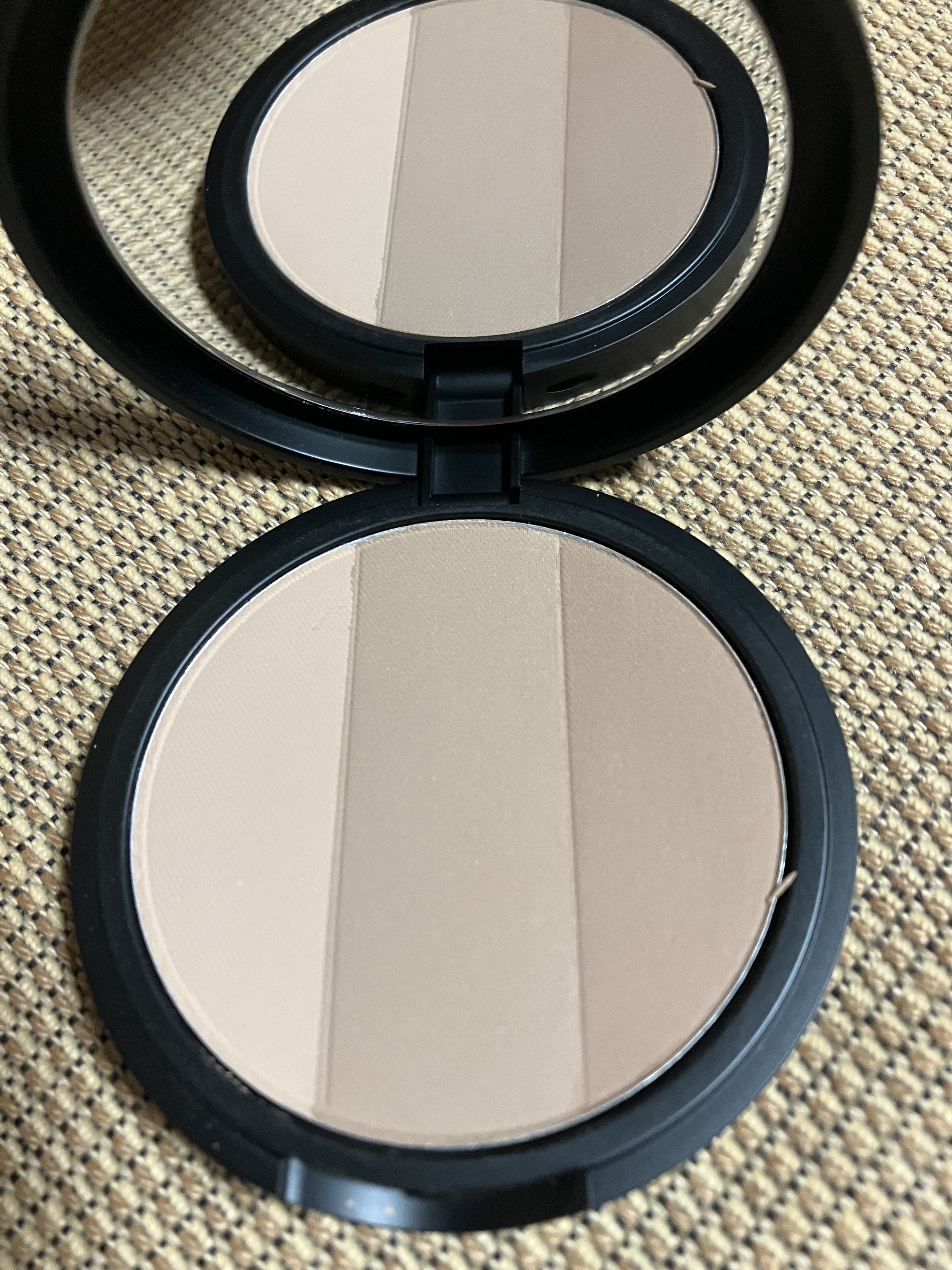 アートクラスバイロダン シェーディング/too cool for school/シェーディングを使ったクチコミ（2枚目）