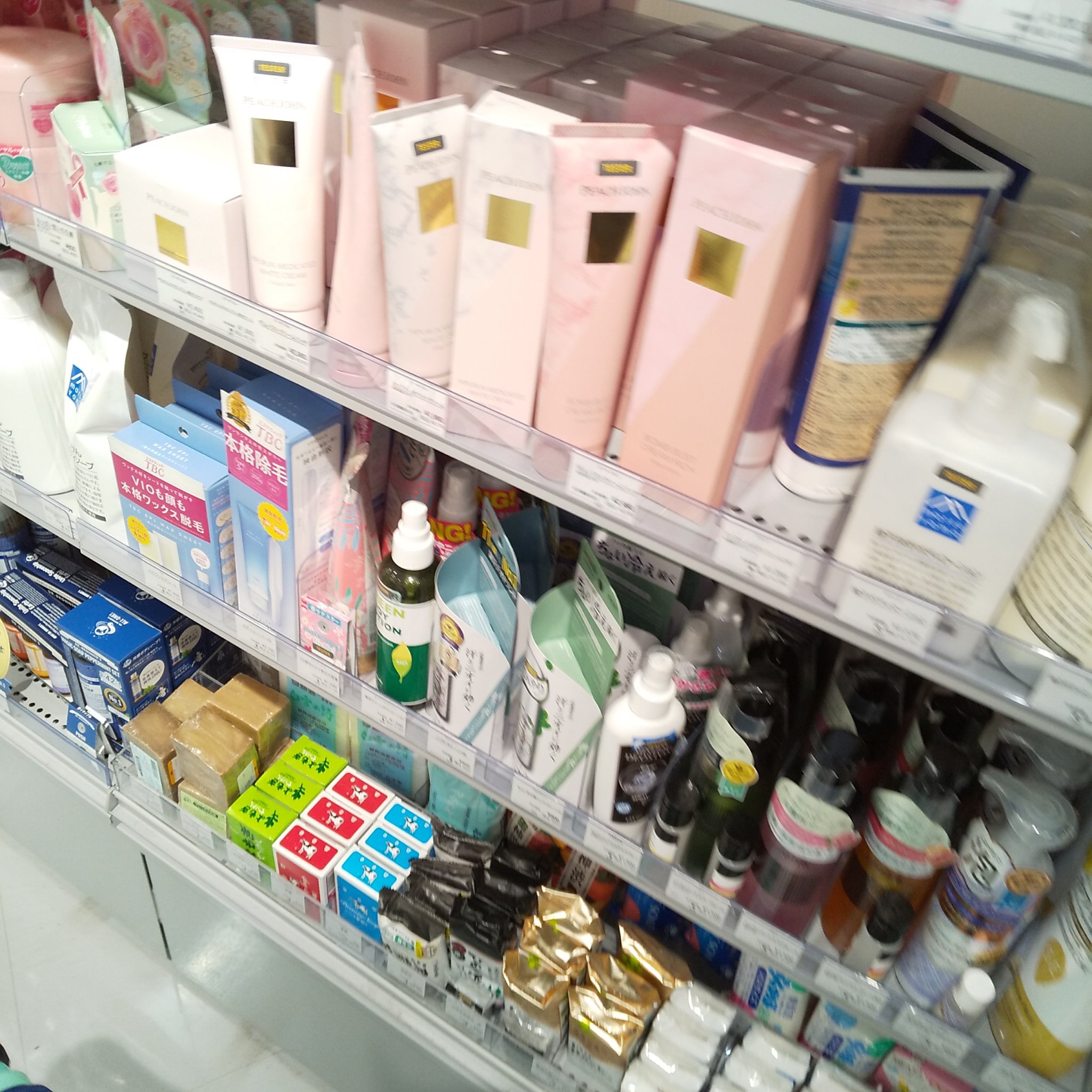 ダルバ ホワイトトリュフファーストスプレーセラム/ダルバ/ミスト状化粧水を使ったクチコミ（2枚目）