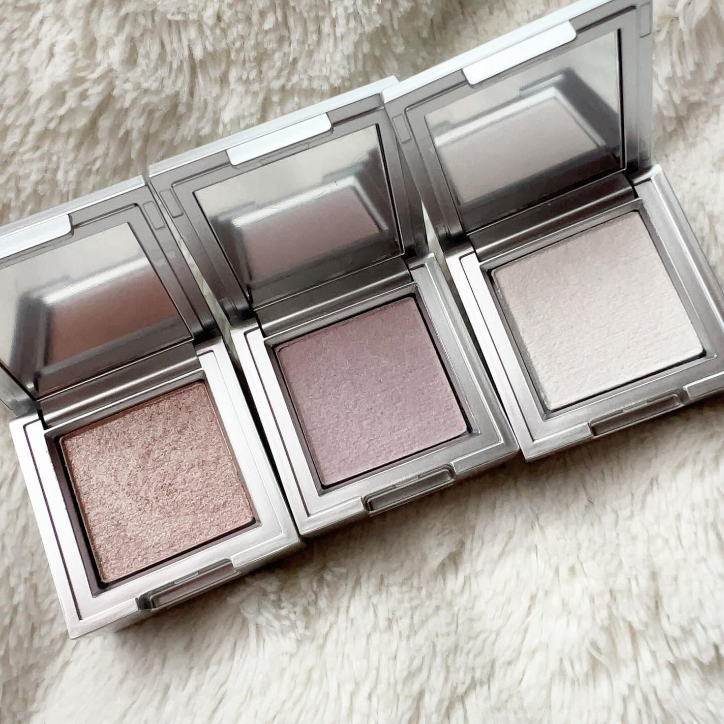 ストロビングフェイスキューブ/TWO SLASH FOUR/ハイライトを使ったクチコミ(4枚目)