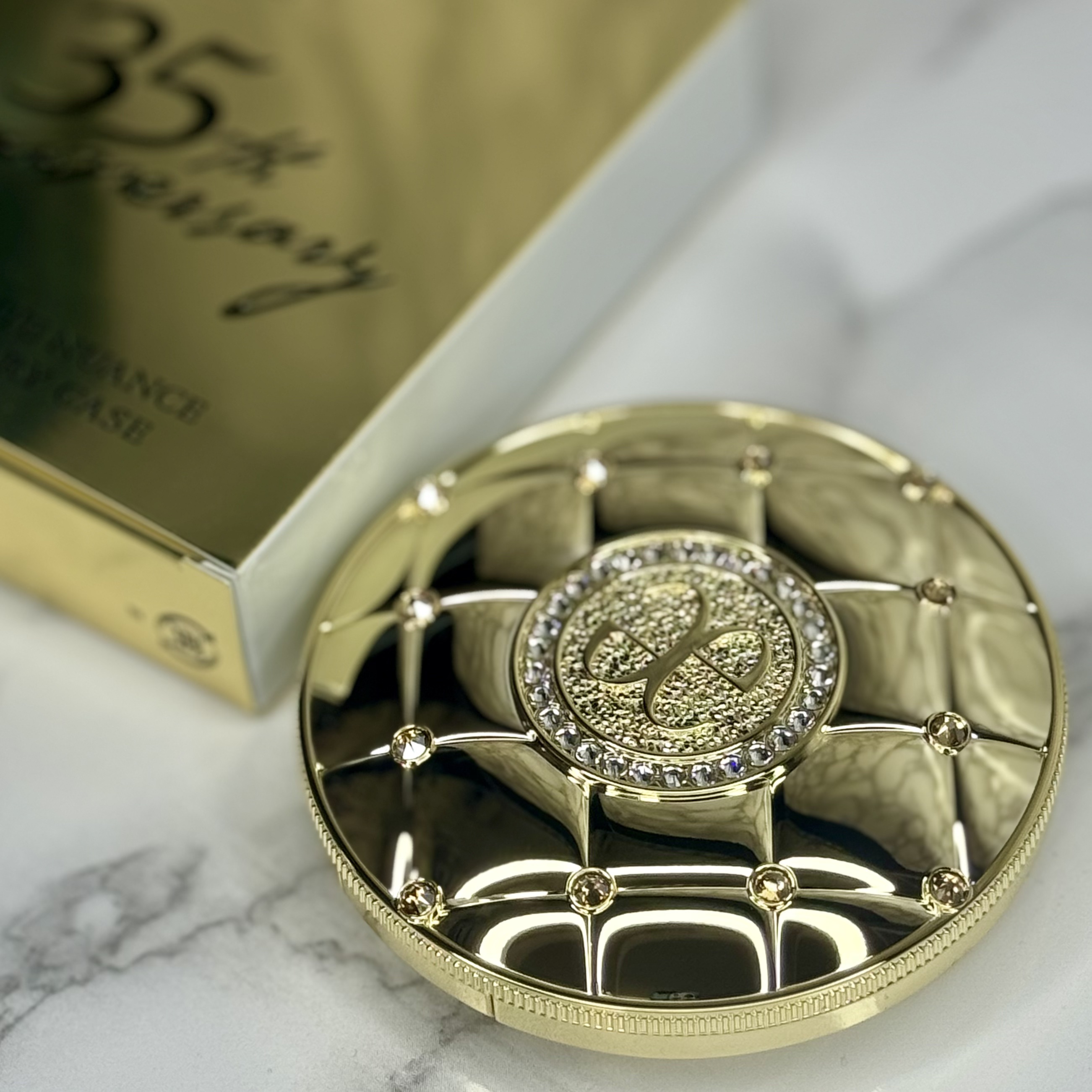 ラ プードル オートニュアンス/Elégance/プレストパウダーを使ったクチコミ（2枚目）