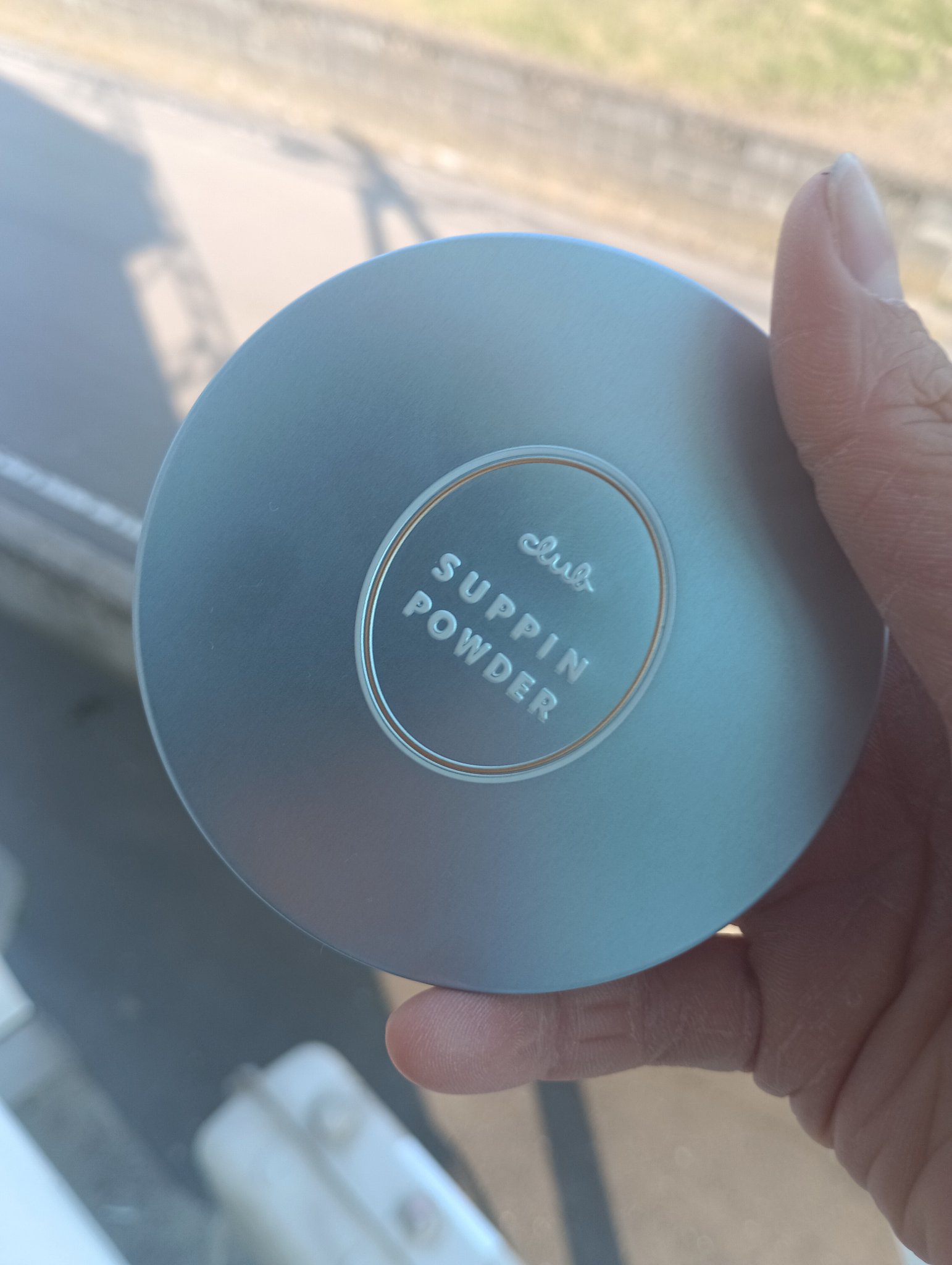 すっぴん ホワイトニングパウダーA/クラブ/プレストパウダーを使ったクチコミ（1枚目）