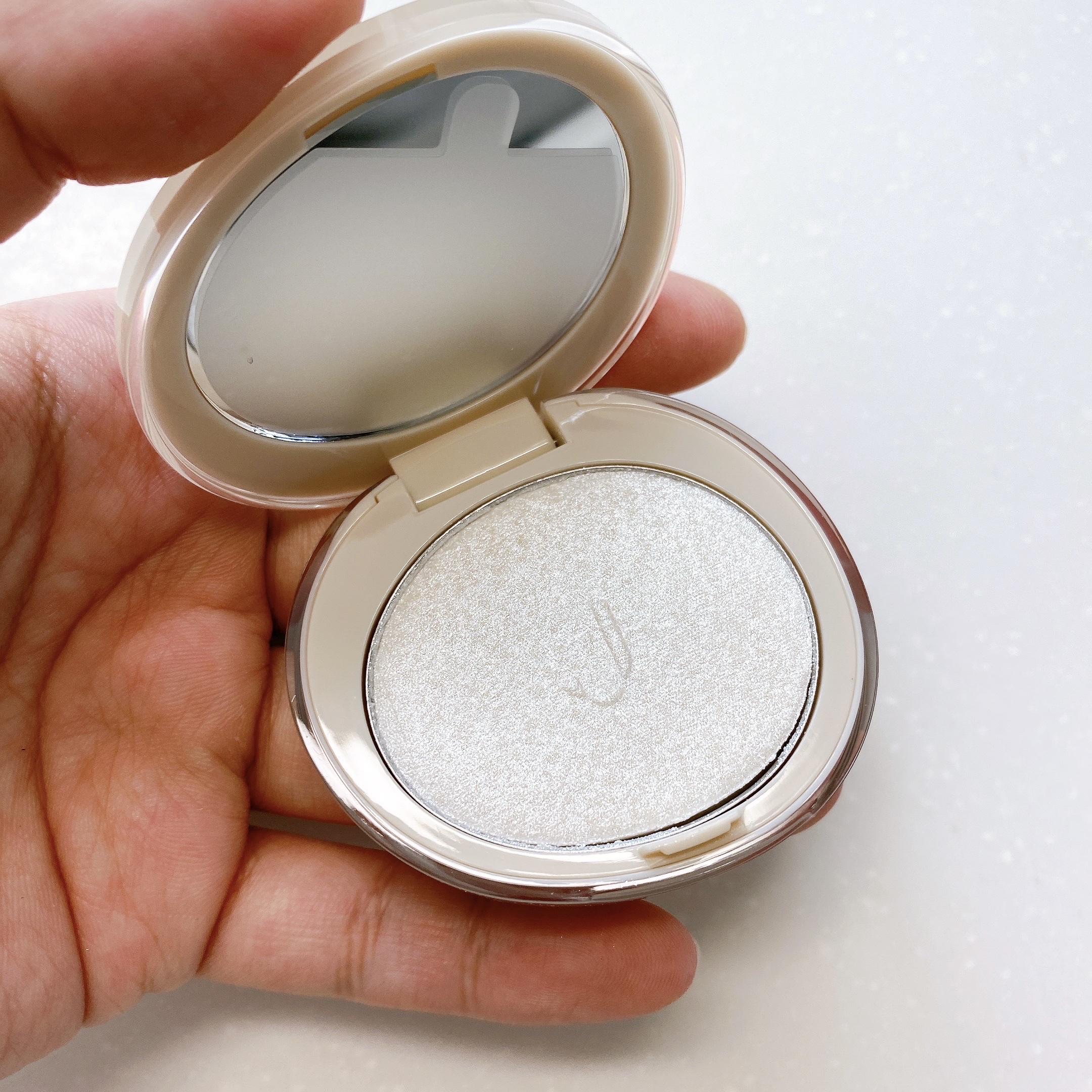 CUBISM ダイアモンドハイライト/Joocyee/パウダーハイライトを使ったクチコミ（1枚目）