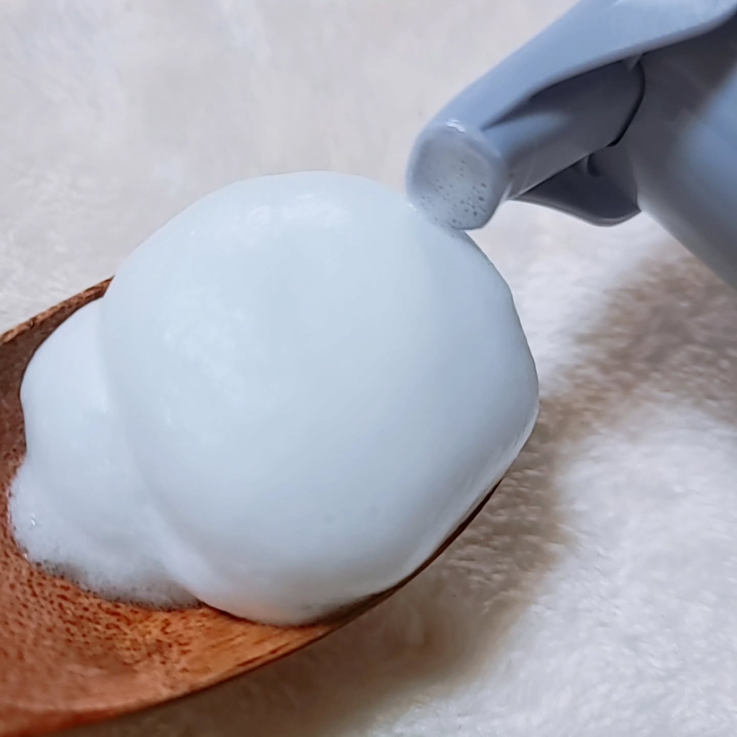  hadakara 泡で出てくる薬用デオドラントボディソープ /hadakara/ボディソープを使ったクチコミ（3枚目）