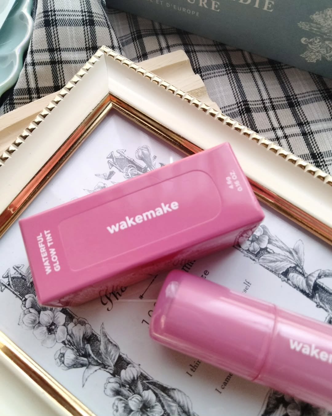 ウォーターグロウコーティングバーム/wakemake/クリーム・エマルジョンファンデーションを使ったクチコミ(7枚目)