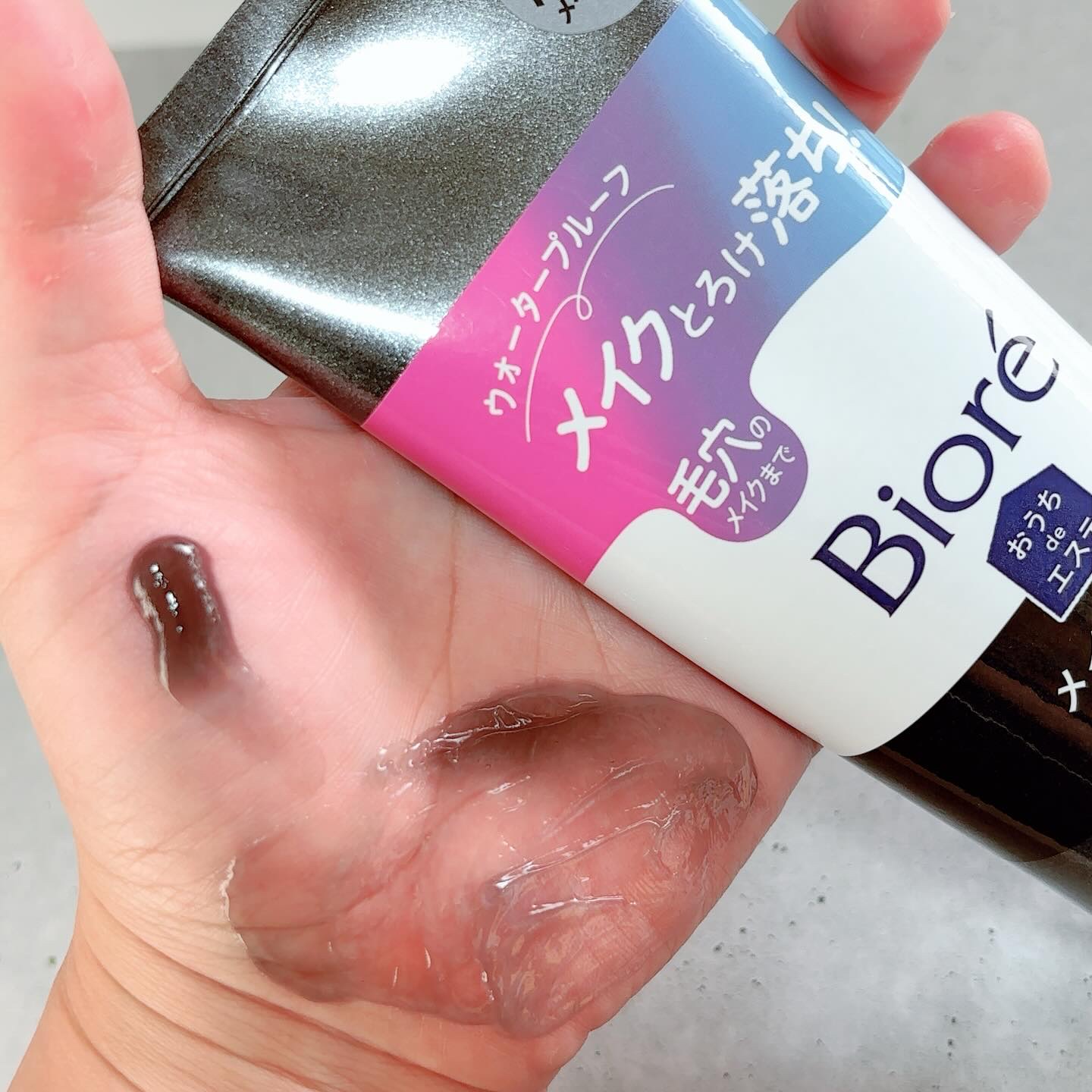 ビオレ おうちdeエステ メイク落とし マッサージブラックジェル/ビオレ/クレンジングジェルを使ったクチコミ（2枚目）