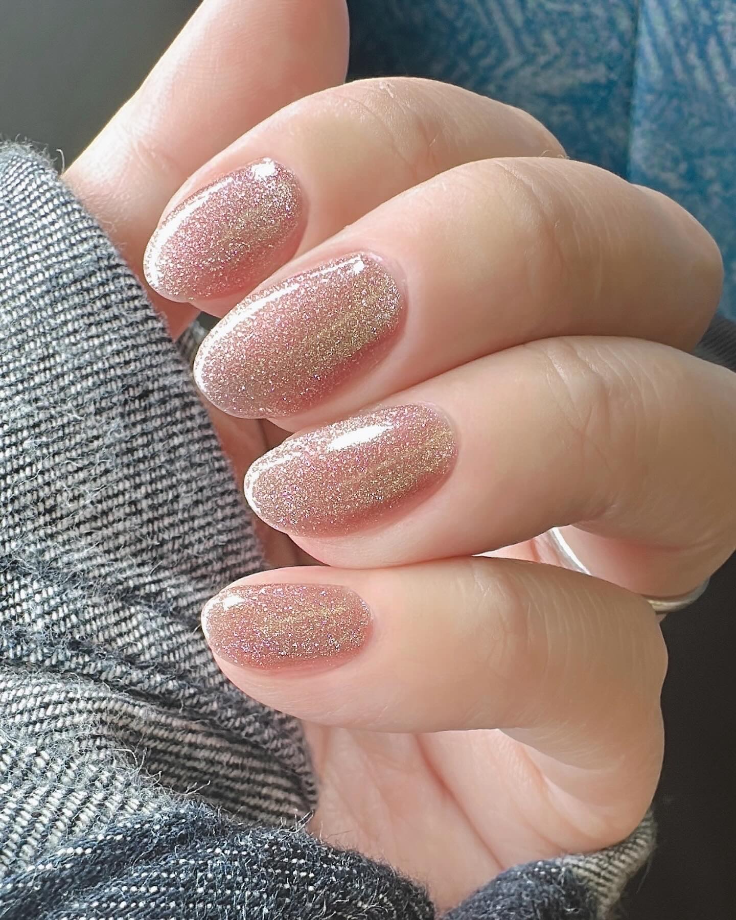 HOMEI ウィークリージェル MG17 Floral Prism Magnet まばゆい花々の魔法/HOMEI/ジェルネイルを使ったクチコミ（1枚目）