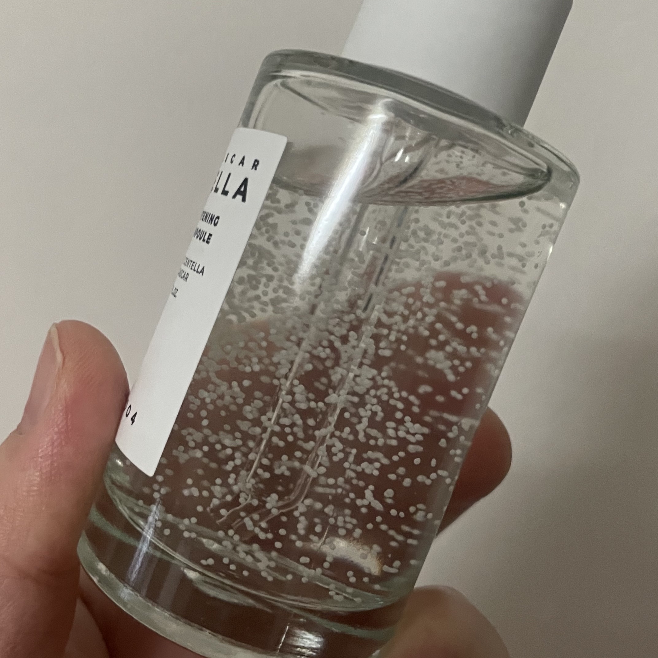 トーンブライトニング カプセルアンプル/SKIN1004/美容液を使ったクチコミ（3枚目）