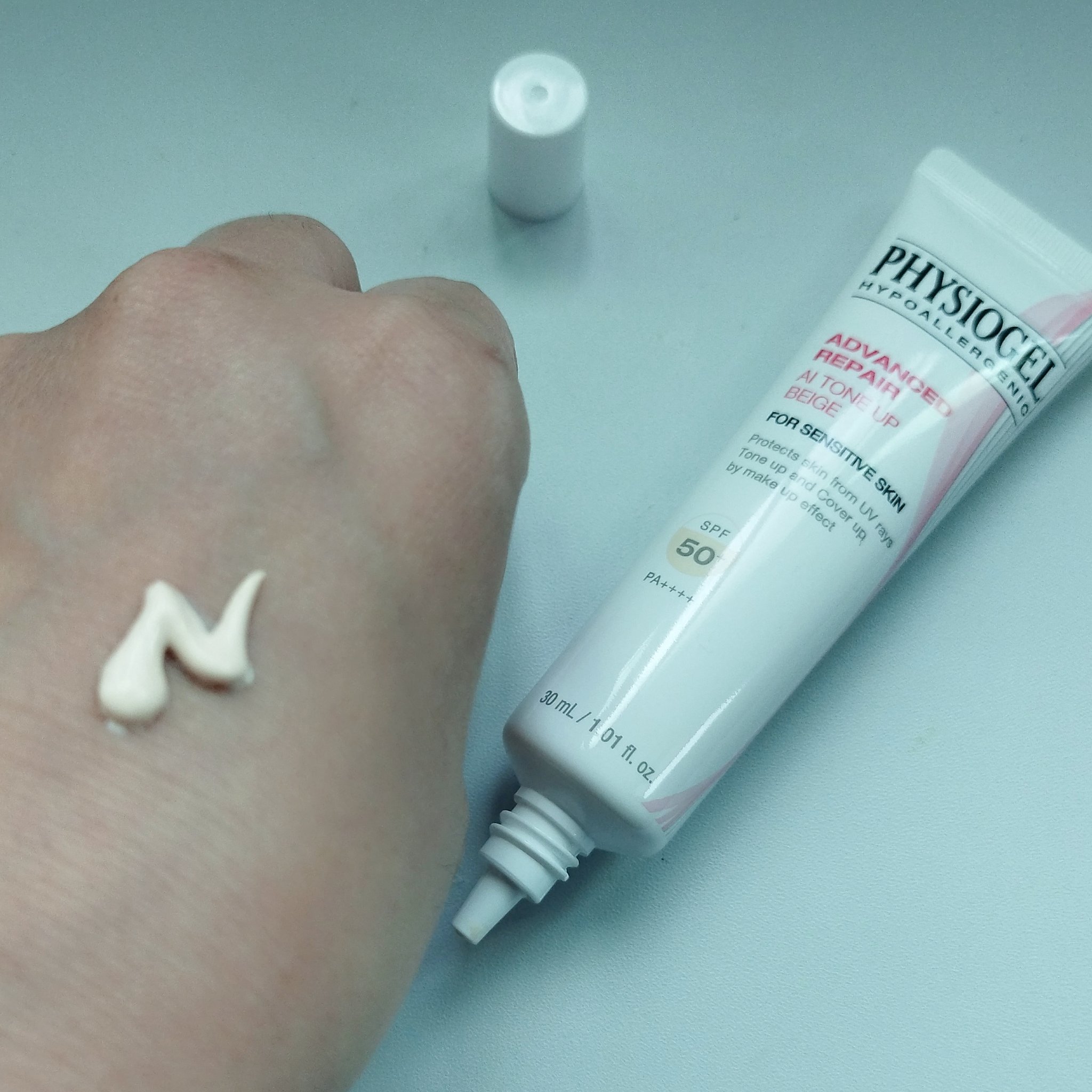 アドバンスドリペア　ＡＩトーンアップ　ベージュ/PHYSIOGEL/日焼け止めクリームを使ったクチコミ（2枚目）