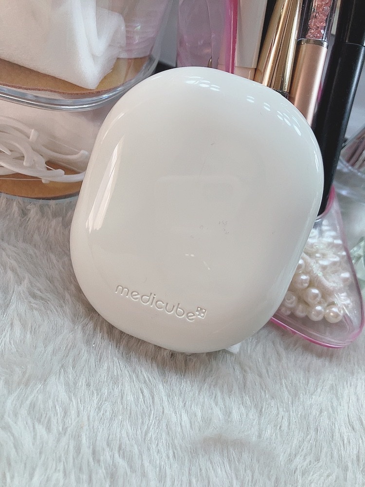 プロ グルタチオン グロウクッションファンデーション/MEDICUBE/クッションファンデーションを使ったクチコミ（1枚目）