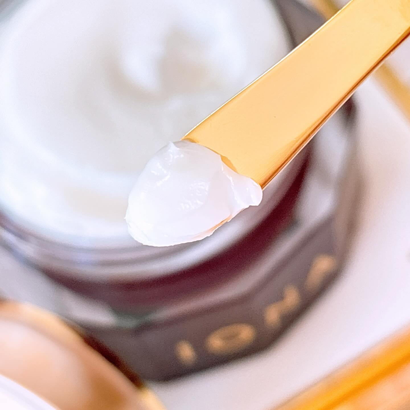 クリーム C/イオナR (イオナアール)/フェイスクリームを使ったクチコミ（2枚目）