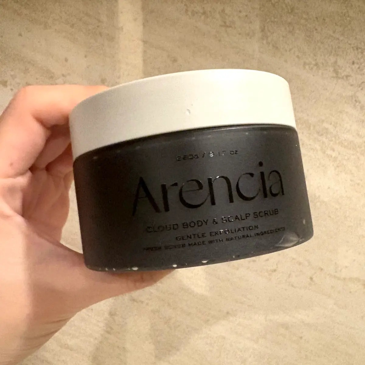 フレッシュクラウドスクラブ　ブラックティー＆ユズ/アレンシア/スクラブ・ゴマージュを使ったクチコミ（1枚目）