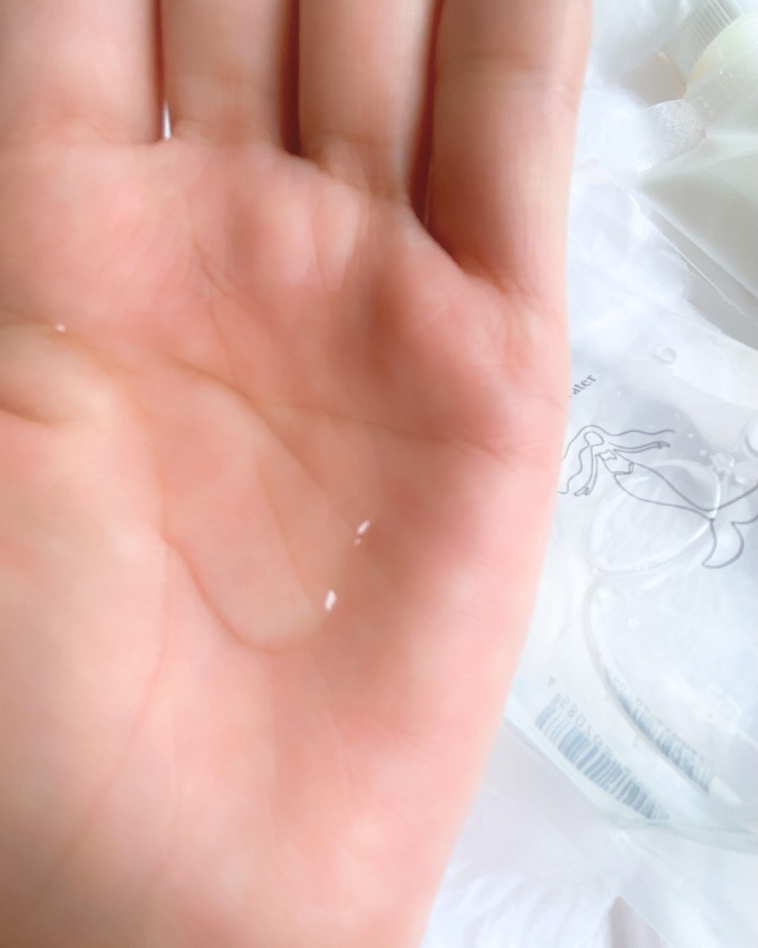 fift fift マーメイドシルクのクチコミ「.
.
fiftのmermaid seriesはもう試した？🐚🫧

『成分に振り切った化粧品』.....」（3枚目）