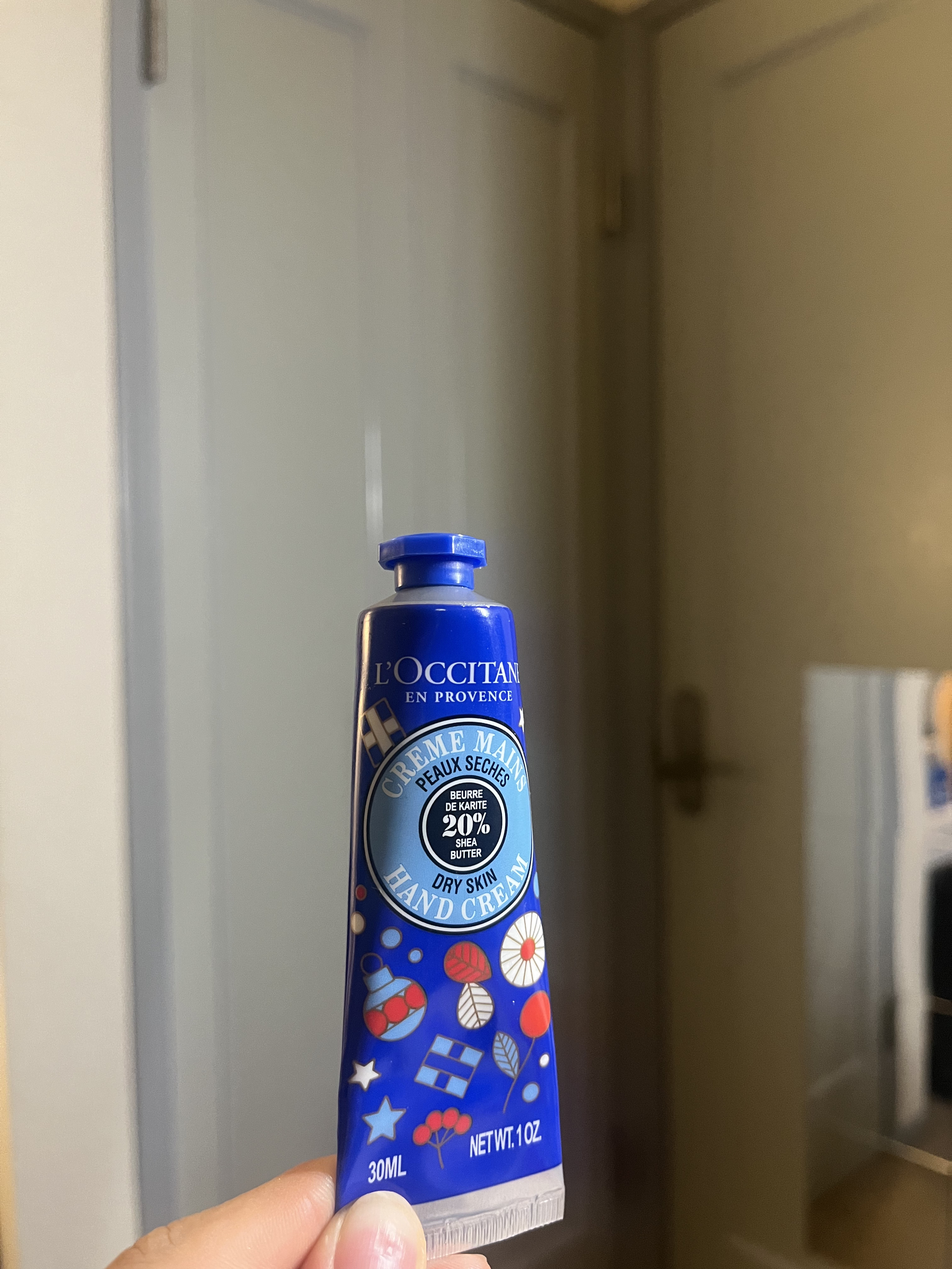 シア ハンドクリーム/L'OCCITANE/ハンドクリームを使ったクチコミ（1枚目）