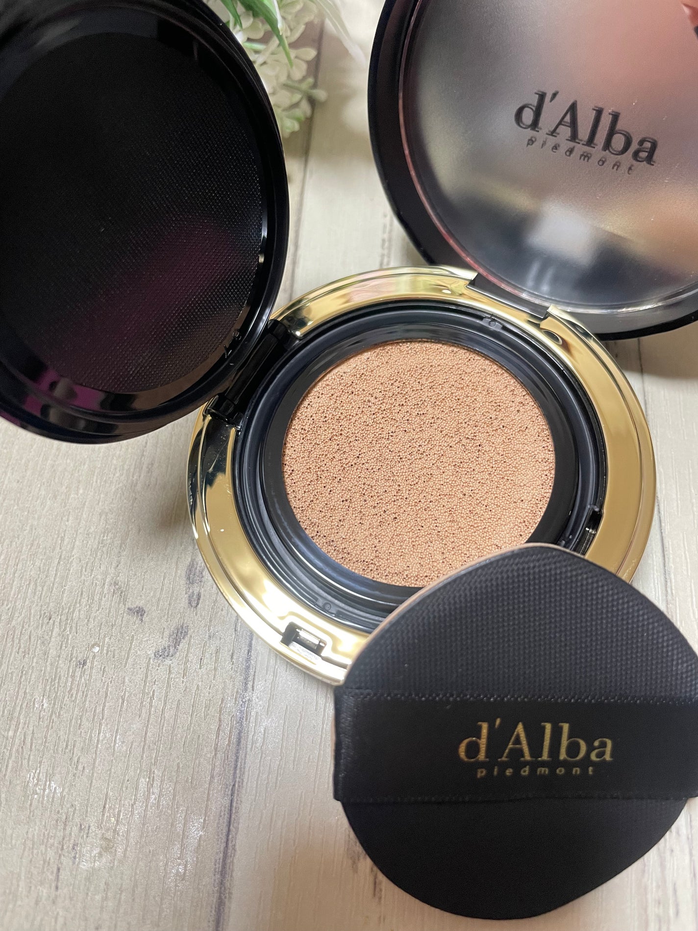 ぱすかる on LIPS 「ご縁がありお試しさせて頂きました🙆♀️黒とゴールドの高級感の..」(4枚目)