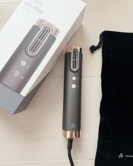 スリムフィットドライヤー VDS-7000/VENUSiS/ドライヤーを使ったクチコミ(4枚目)