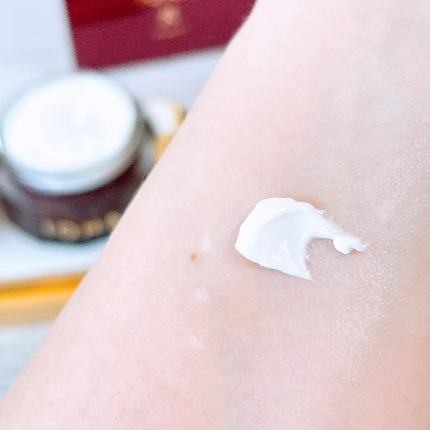 クリーム C/イオナR (イオナアール)/フェイスクリームを使ったクチコミ（3枚目）