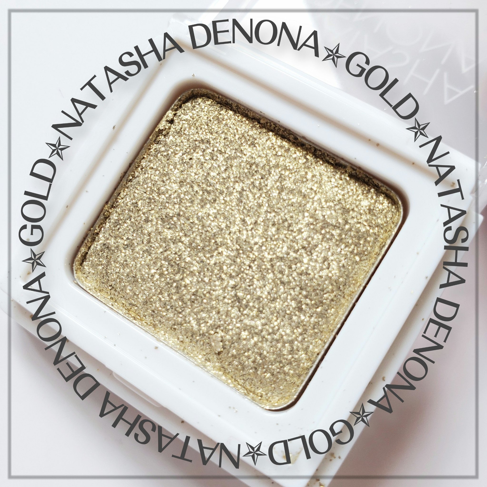  モノアイシャドウ/Natasha Denona/単色アイシャドウを使ったクチコミ（1枚目）