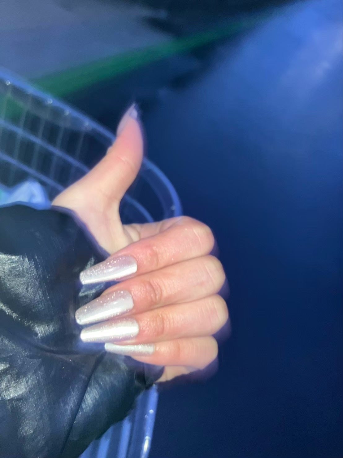 karin on LIPS 「マグネットネイルチップ‼️さすがに可愛すぎる😽😽フラッシュたく..」(2枚目)