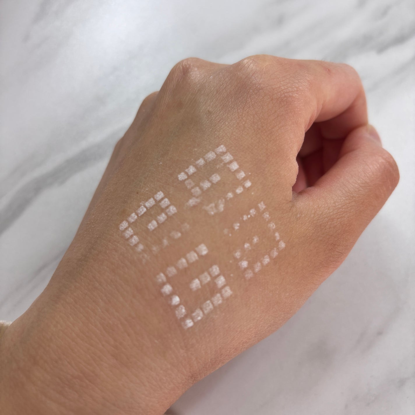 プリズム・リーブル/GIVENCHY/ルースパウダーを使ったクチコミ(4枚目)