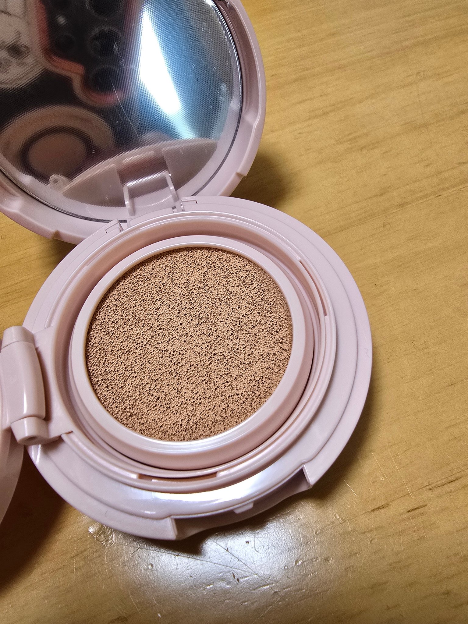 アンドバイロムアンド　メロウマットクッション/&nd by rom&nd/クッションファンデーションを使ったクチコミ（3枚目）