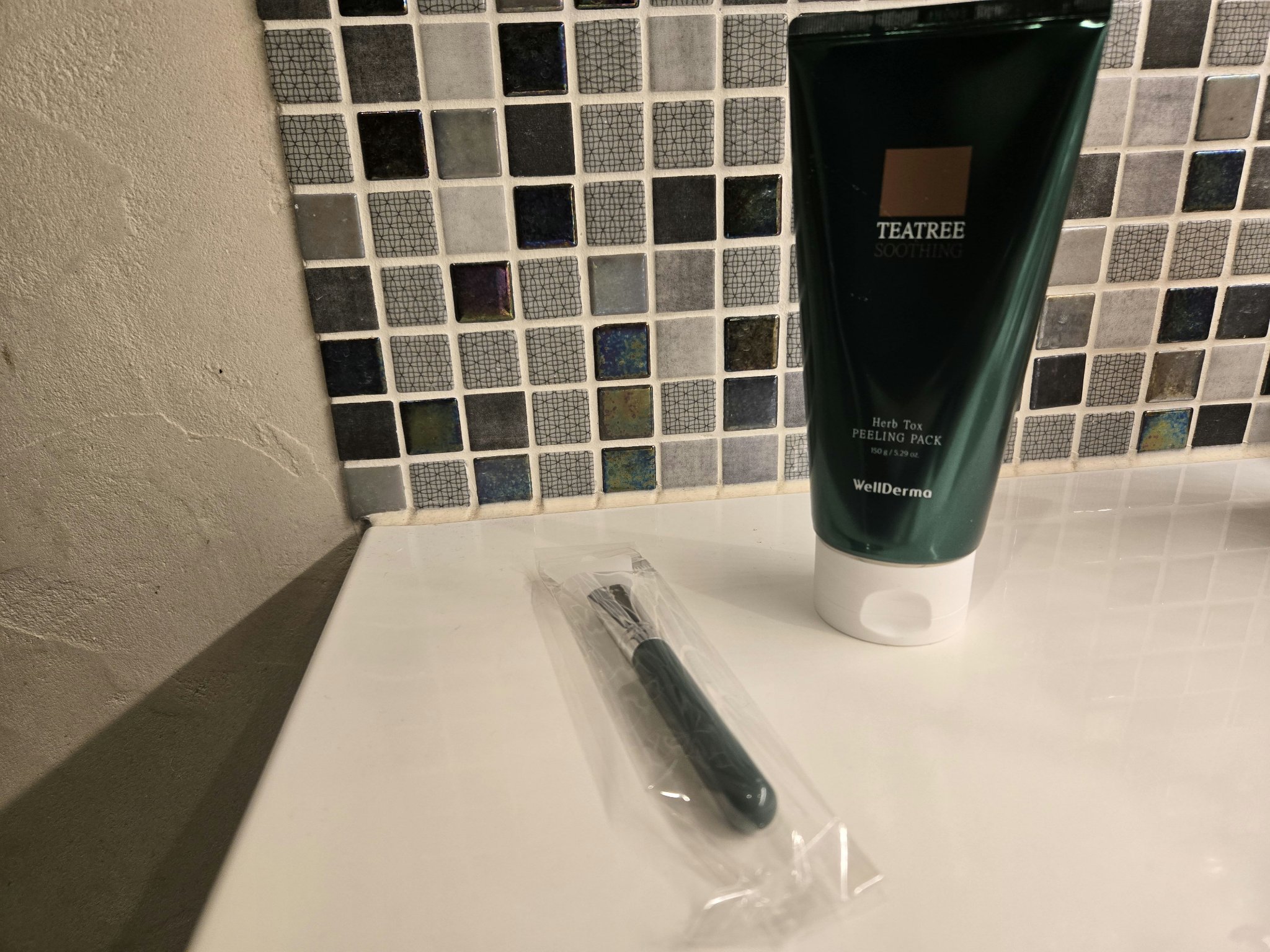 ▷WellDerma
ティーツリーハーブピーリングパック

以前Xで見かけて #リア買い 😸💓
2回目かな〜？リピートしてます🌿
2週間に一度のケア
よもぎ？ハーブのいい香り( ◍˘ᵕ˘)
私は肌が明るくなる感じがあります✨

メガ割