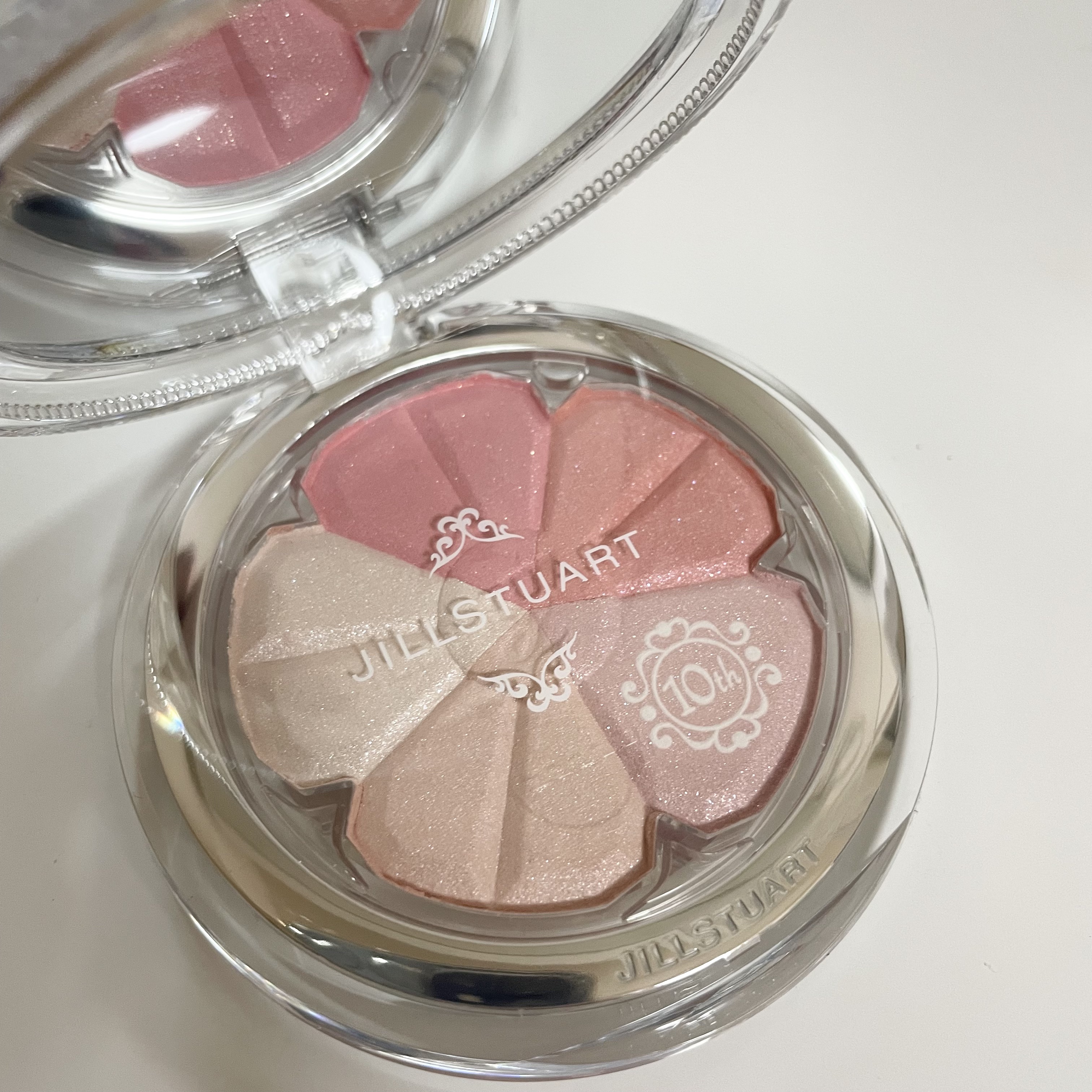 ジルスチュアート クリスタルブルーム ブルーム ミックスブラッシュ コンパクト/JILL STUART/パウダーチークを使ったクチコミ（2枚目）