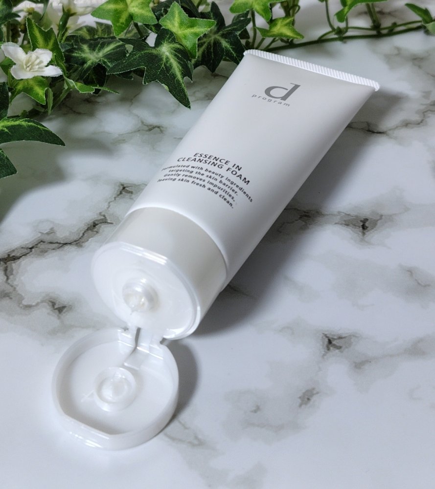 エッセンスイン クレンジングフォーム/d プログラム/洗顔フォームを使ったクチコミ（3枚目）