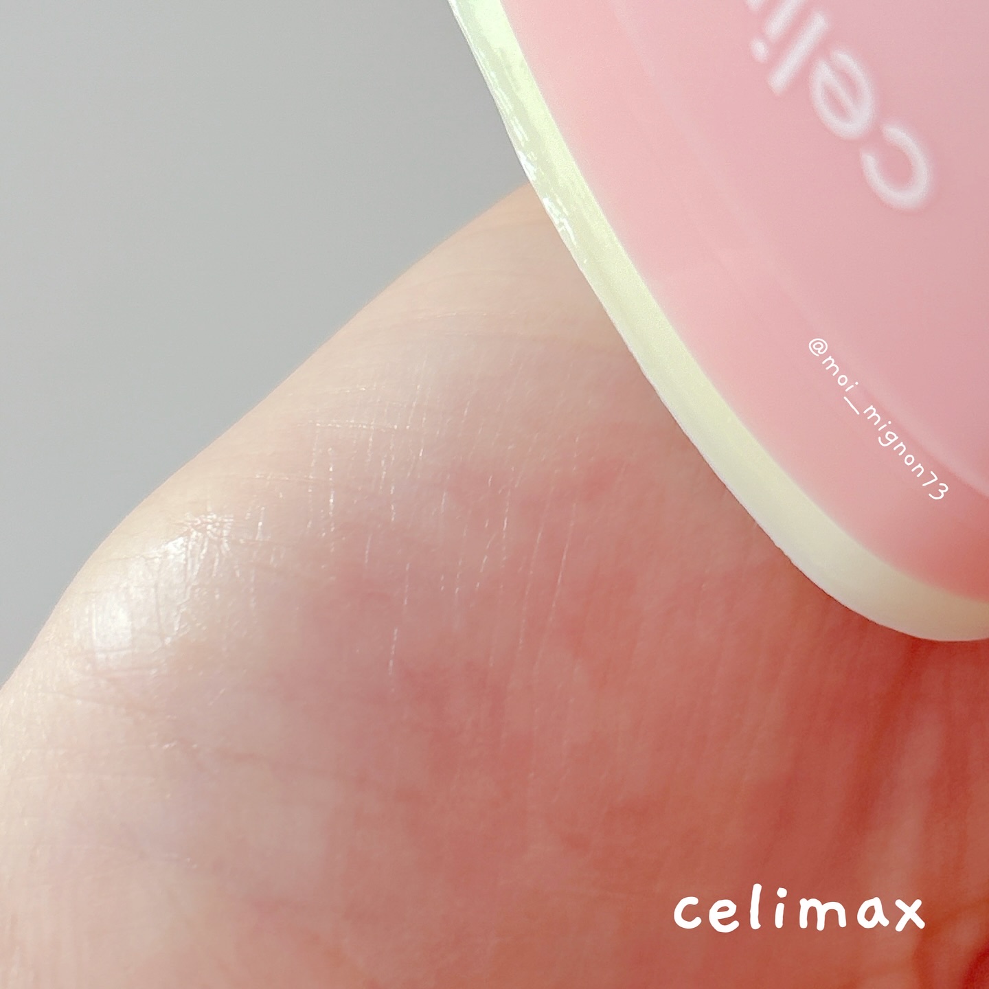 OIL CONTROL MATTIFYING SUN STICK/celimax/日焼け止めスティックを使ったクチコミ（3枚目）