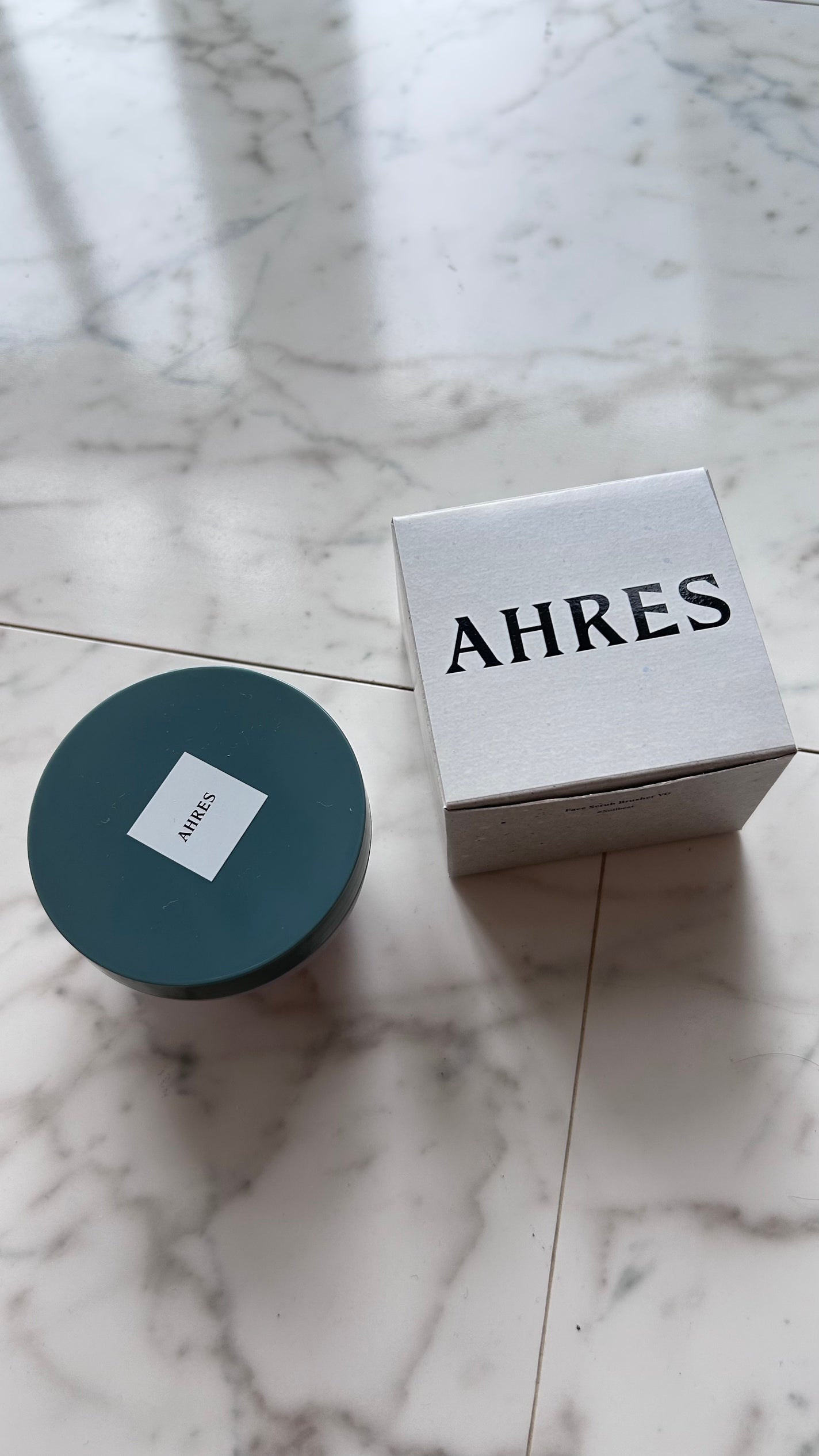 フェイススクラブ ブラッシャー VG/アーレス/スクラブ・ゴマージュを使ったクチコミ(1枚目)