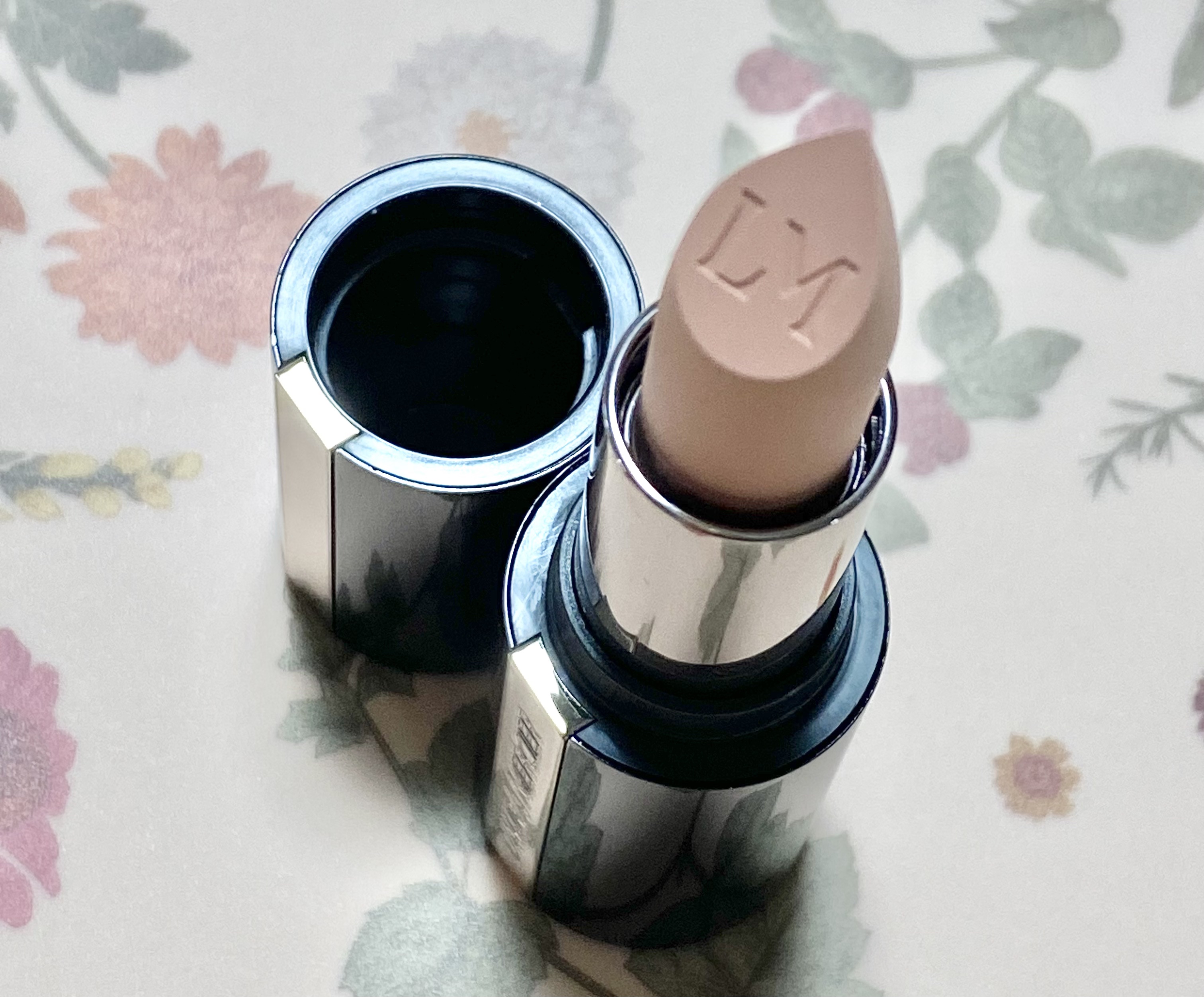 キャビア リップスティック/ローラ メルシエ/口紅を使ったクチコミ（1枚目）