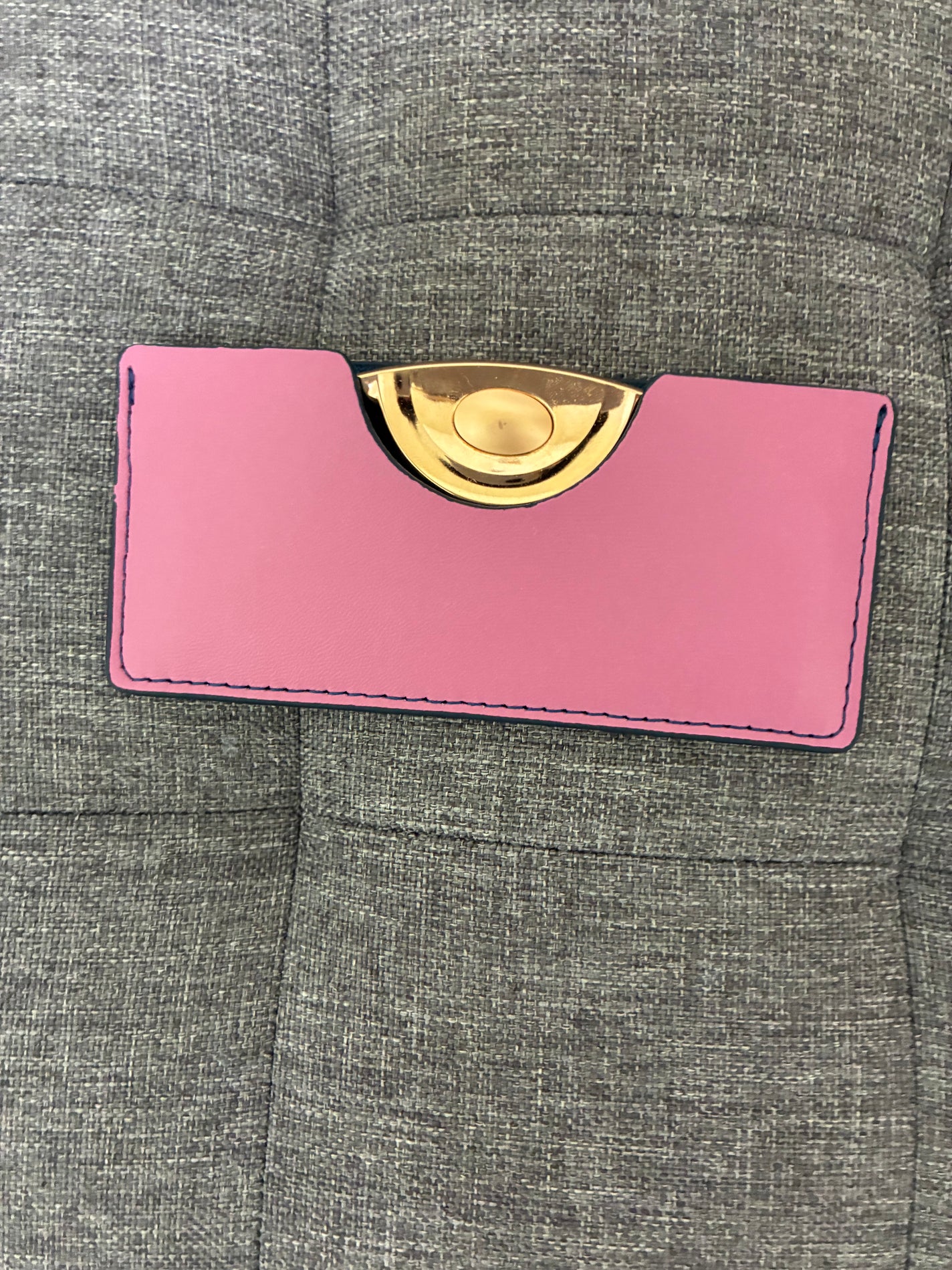 K24GPツキ ローズゴールド/LOVECHROME/ヘアコームを使ったクチコミ(1枚目)