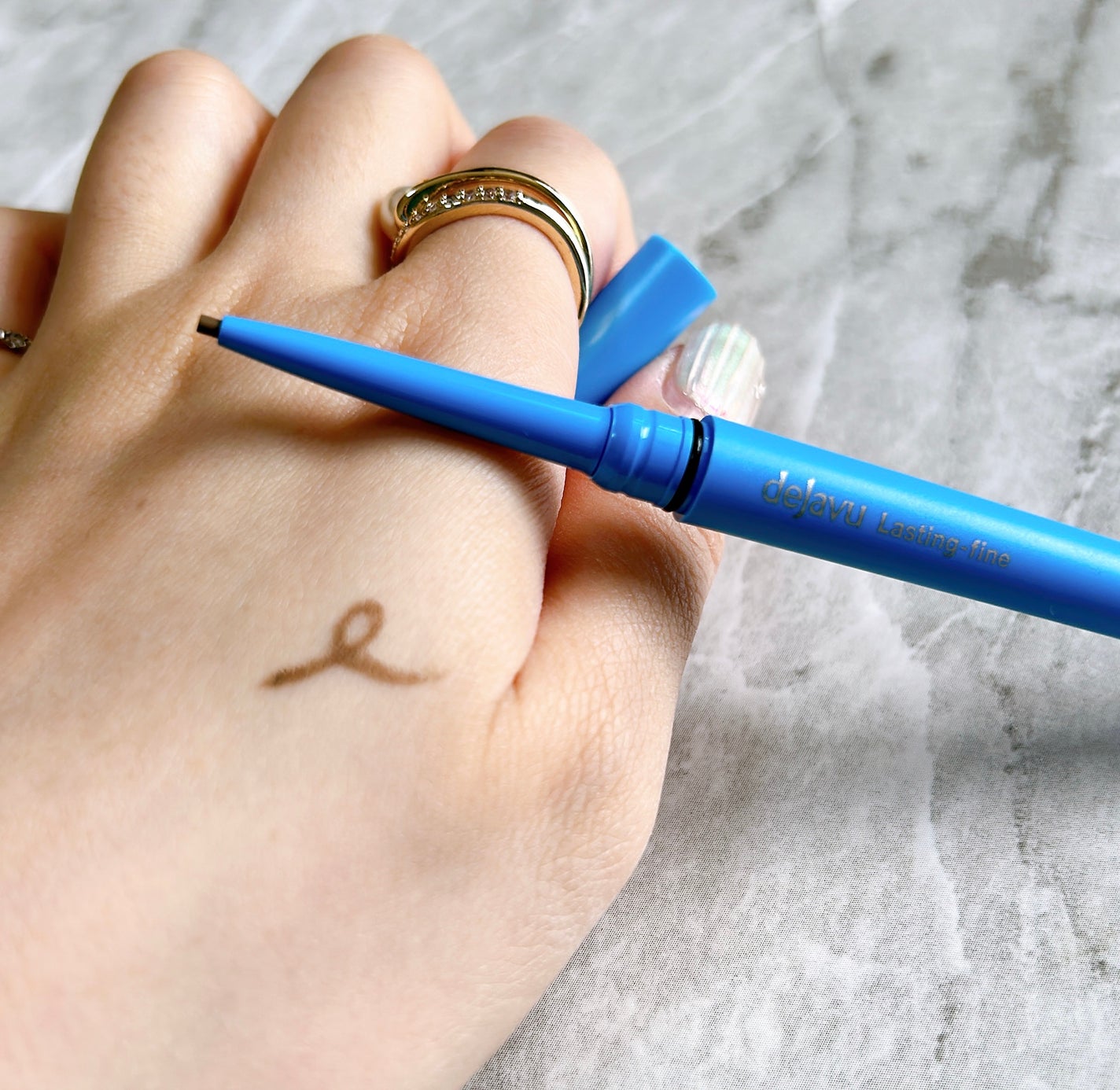 「密着アイライナー」極細クリームペンシル/デジャヴュ/ペンシルアイライナーを使ったクチコミ(5枚目)