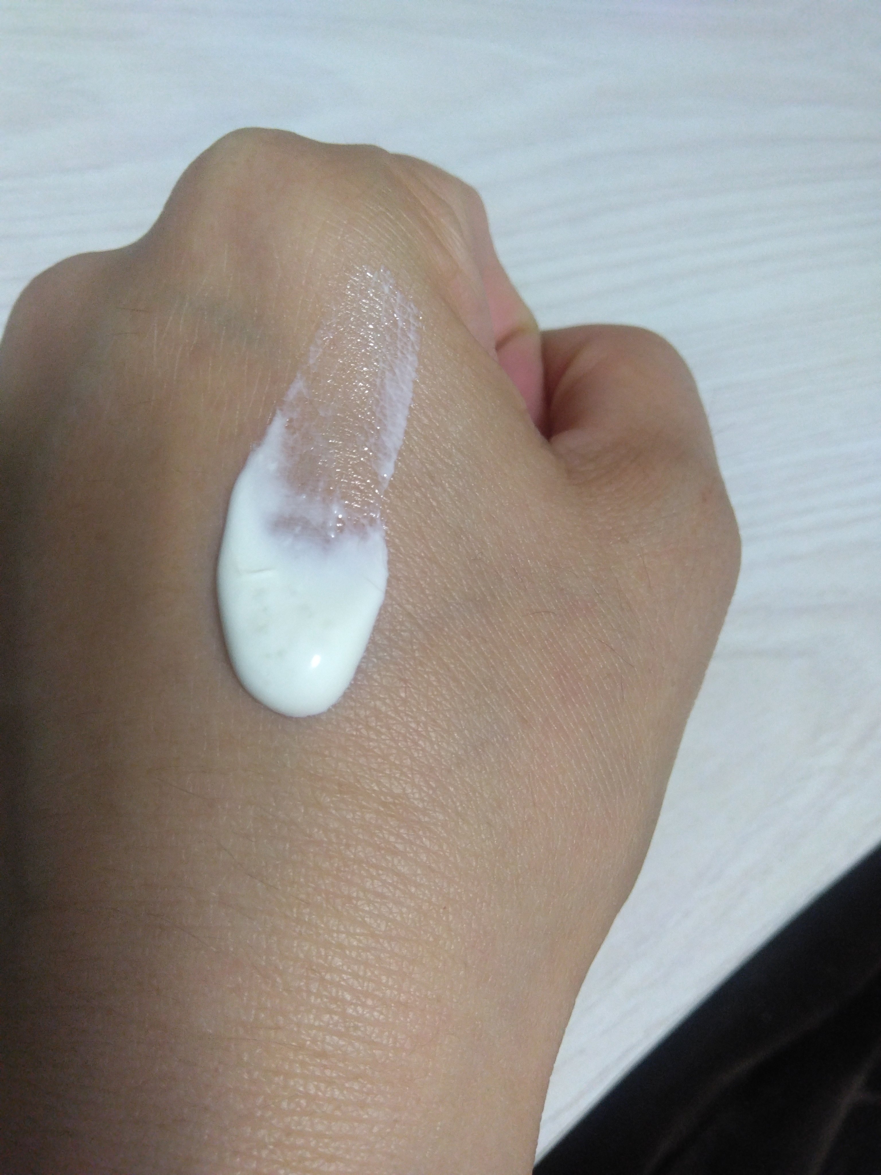 雪肌精 スキンケア UV エッセンス ジェル/雪肌精/日焼け止めジェルを使ったクチコミ（3枚目）