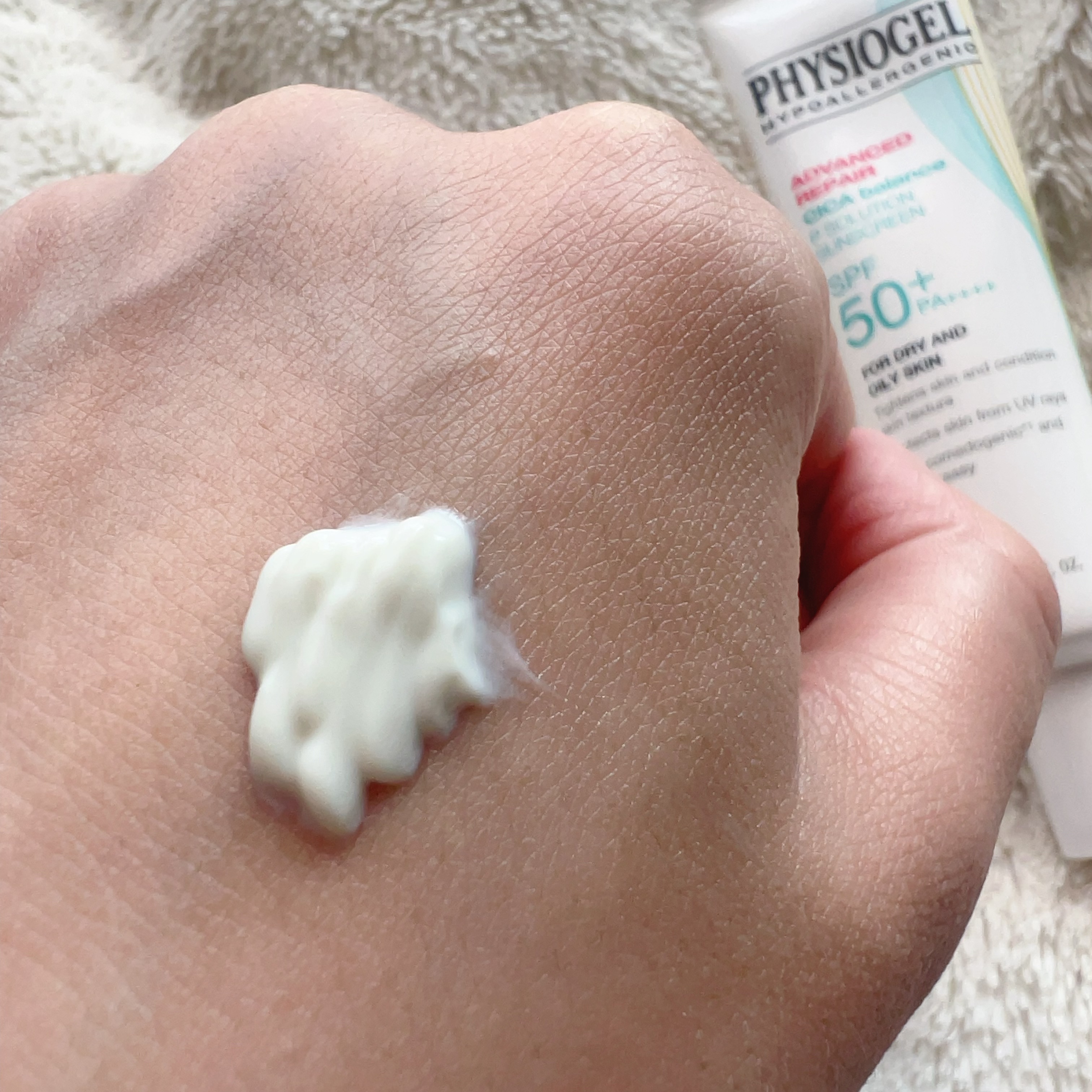 アドバンスドリペア　シカ　バランス　Ｐソリューション　サンスクリーン/PHYSIOGEL/日焼け止めクリームを使ったクチコミ（2枚目）