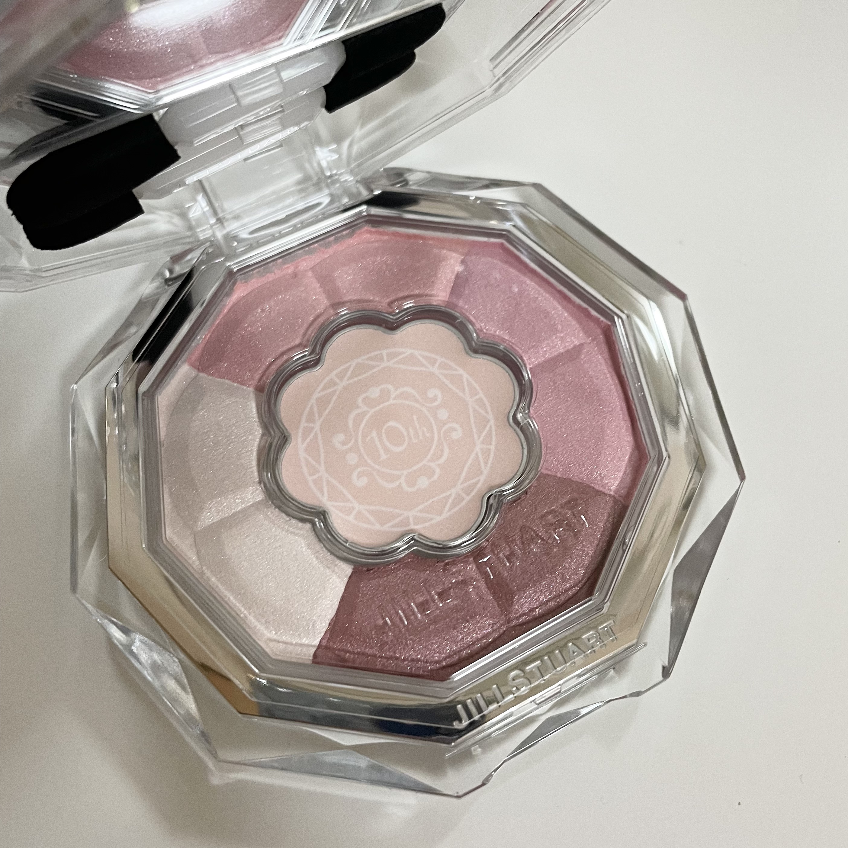 ジルスチュアート クリスタルブルーム ブルームクチュール アイズ/JILL STUART/アイシャドウパレットを使ったクチコミ（2枚目）