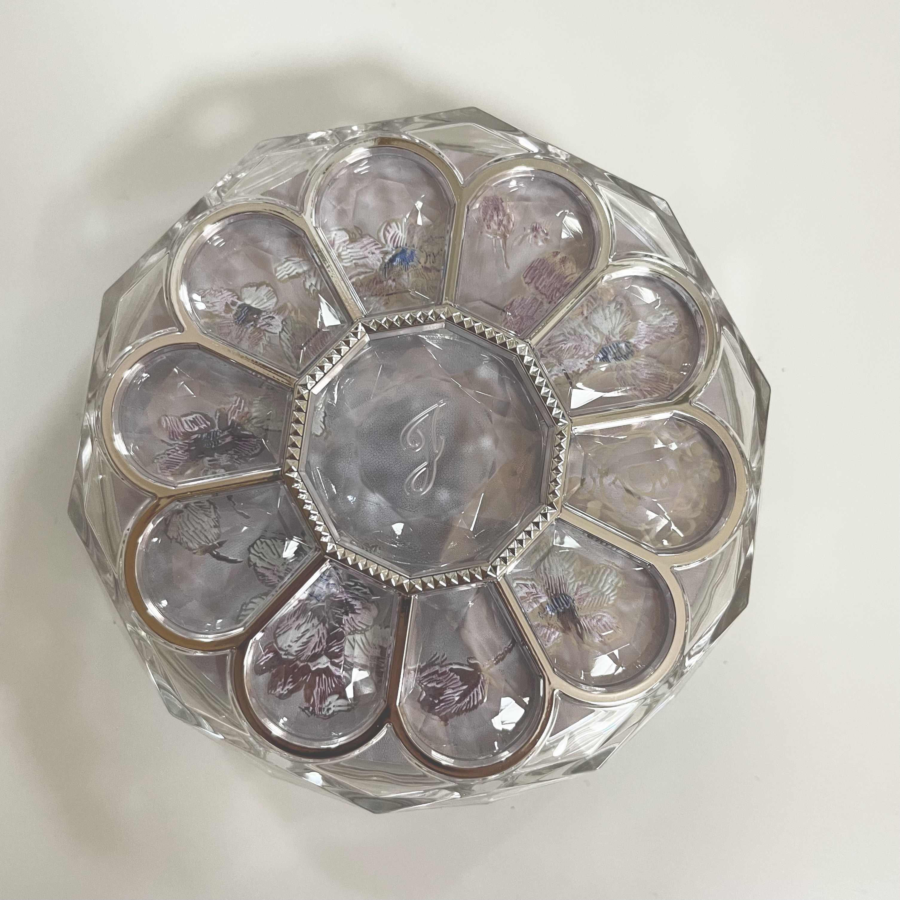 ジルスチュアート クリスタルブルーム ブルームクチュール アイズ/JILL STUART/アイシャドウパレットを使ったクチコミ（1枚目）