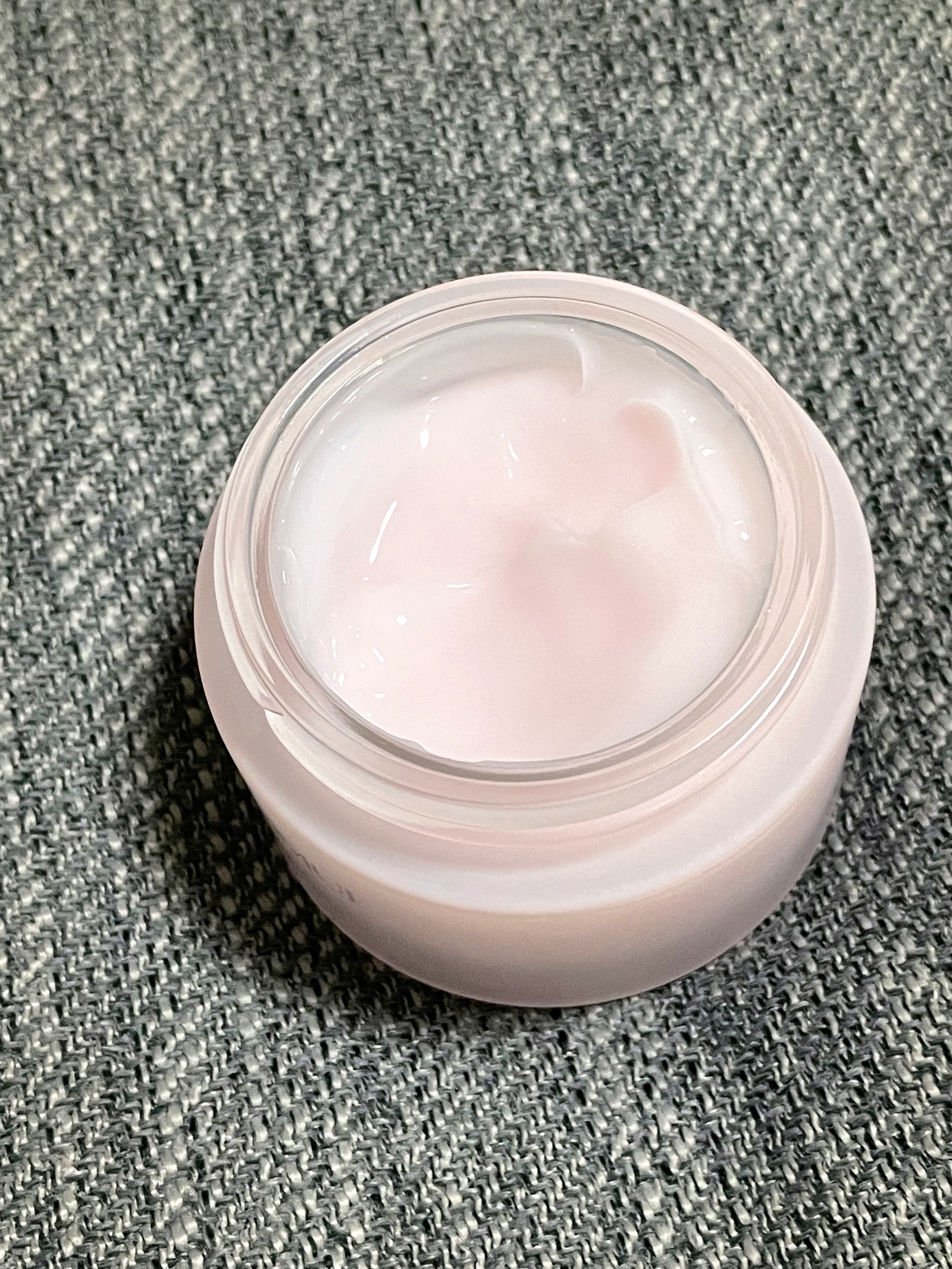 リップスリーピングマスク/FEMMUE/リップマスクを使ったクチコミ（3枚目）