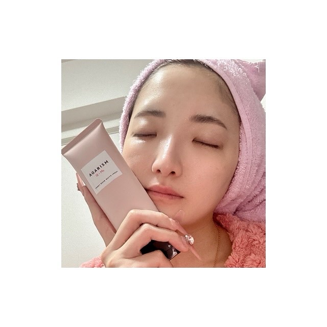 キューミースウィートボムホワイトクリーム/AGARISM/ボディクリームを使ったクチコミ（1枚目）