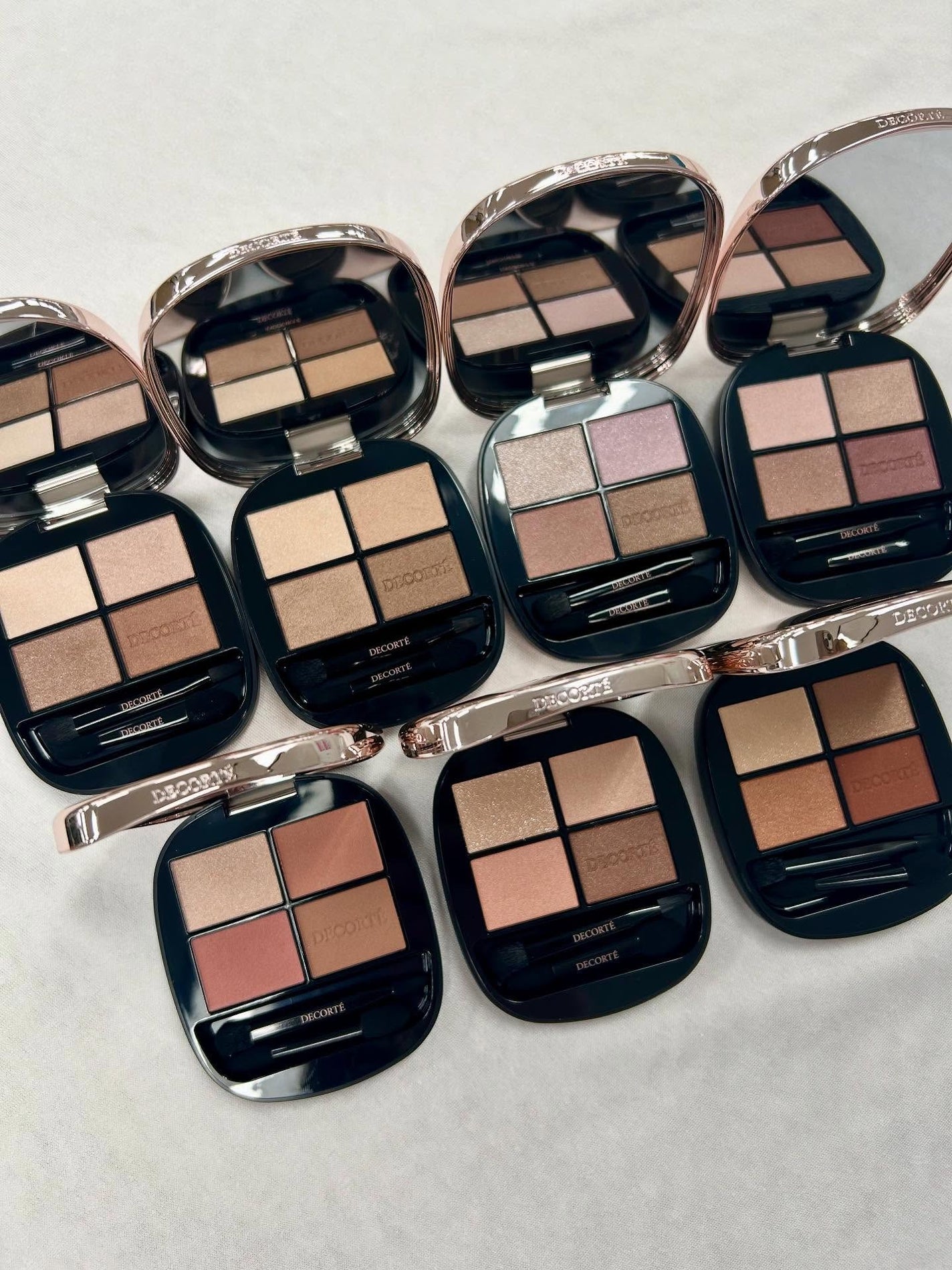 スキンシャドウ デザイニング パレット/DECORTÉ/アイシャドウパレットを使ったクチコミ(1枚目)