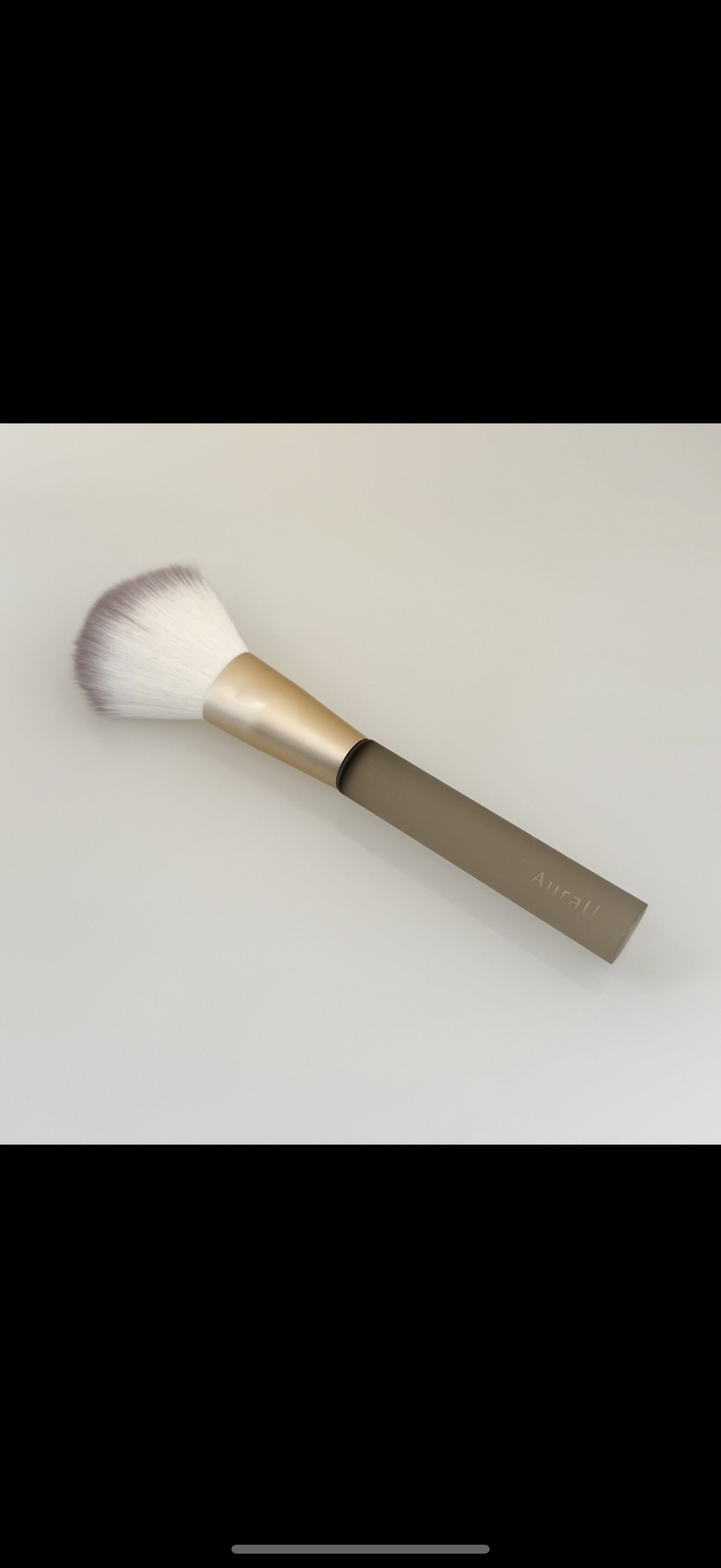 薄付きパウダーブラシ/Aura U/メイクブラシを使ったクチコミ（1枚目）