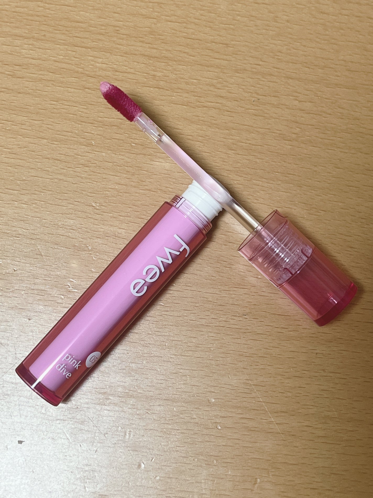 フィーティントガラス/fwee/リップティントを使ったクチコミ(2枚目)