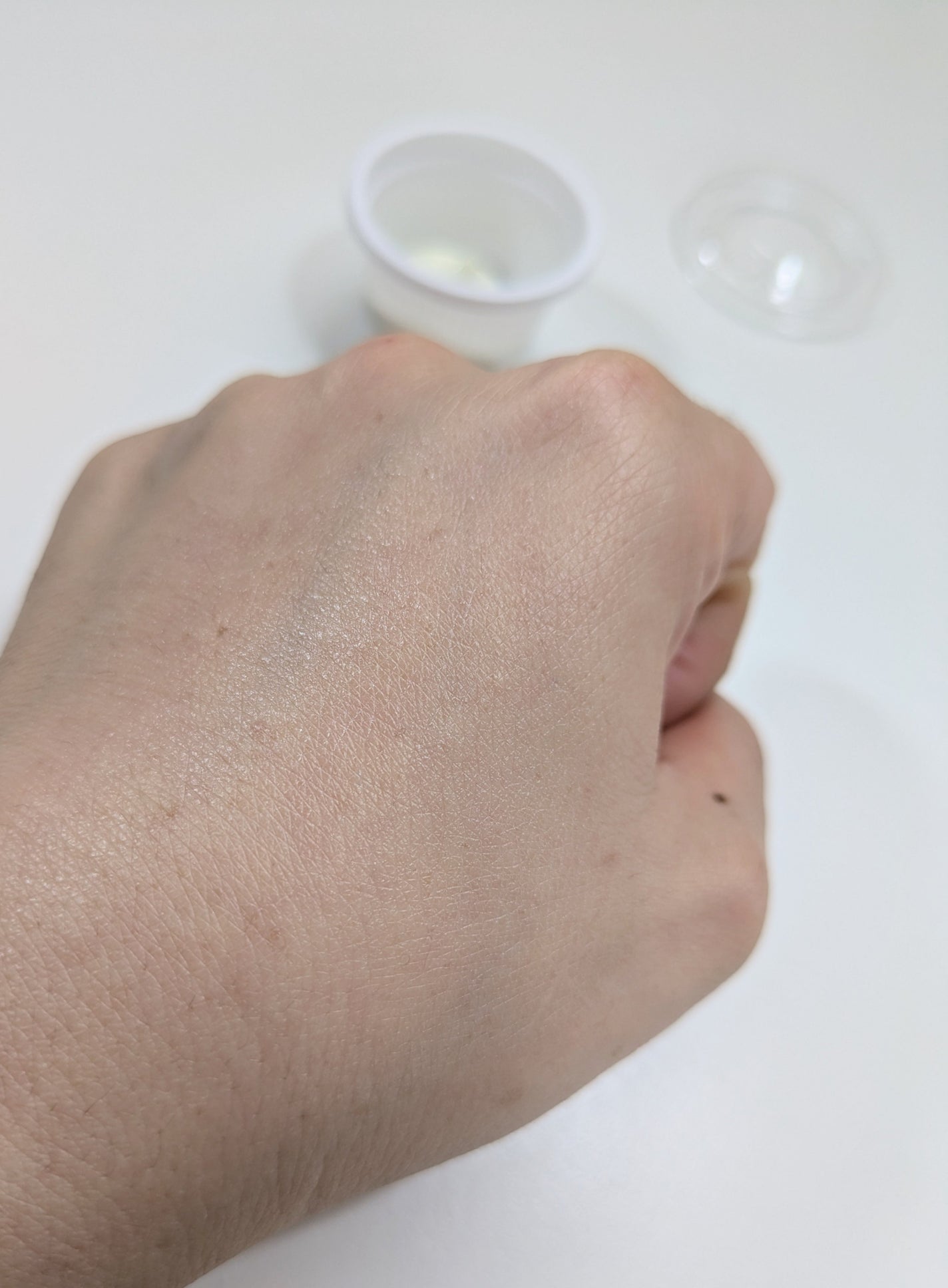 UVデイエッセンス/DEW/化粧下地を使ったクチコミ(3枚目)