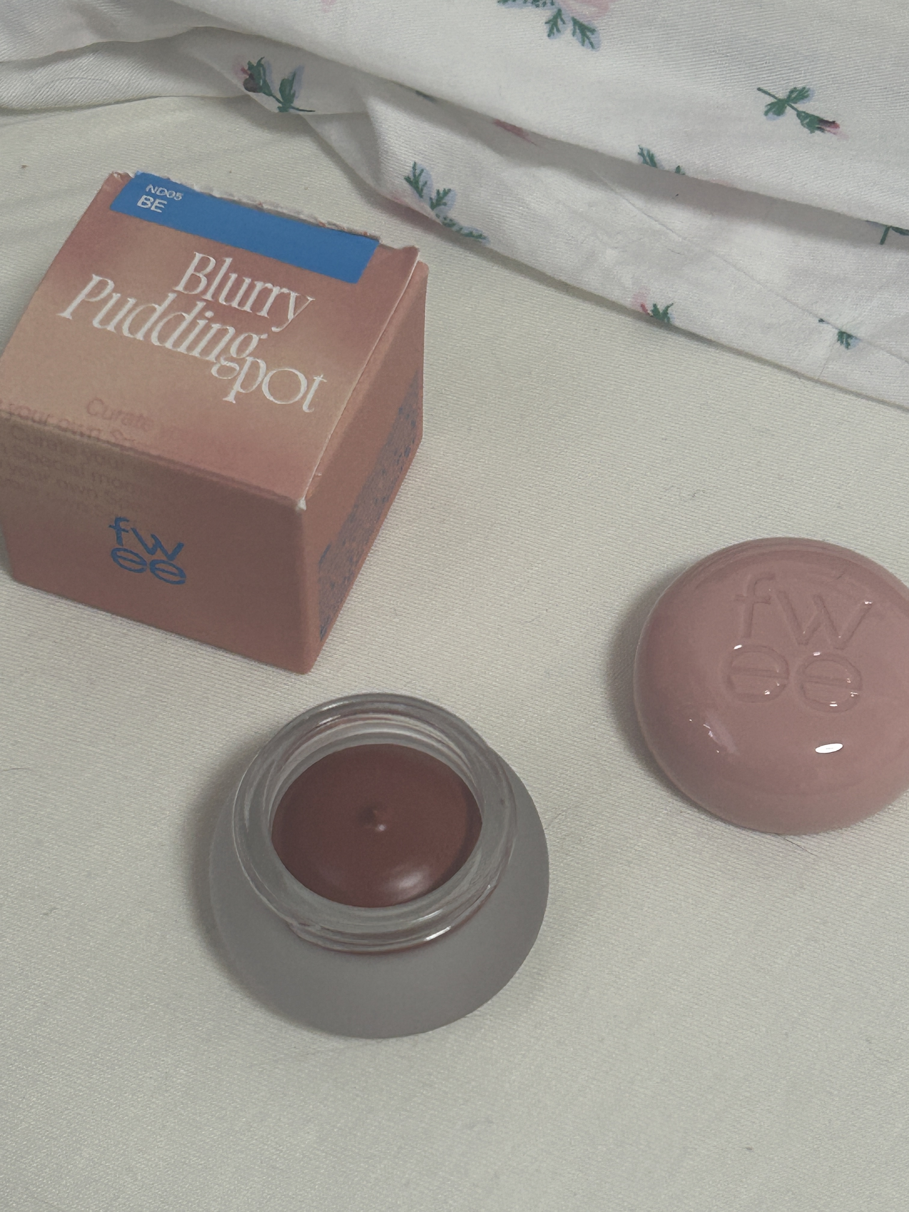 リップアンドチーク ブラーリープリンポット/fwee/口紅を使ったクチコミ（2枚目）