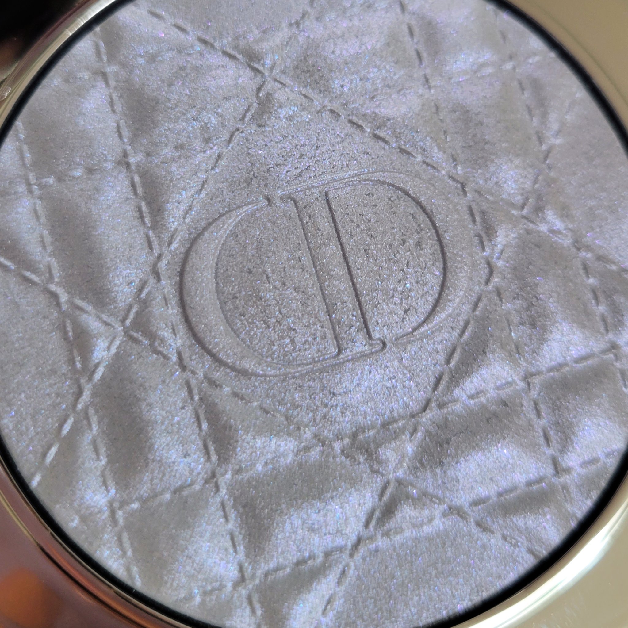 ディオールスキン フォーエヴァー グロウ ルミナイザー 05 ブルー ストロボ/Dior/ハイライトを使ったクチコミ（3枚目）