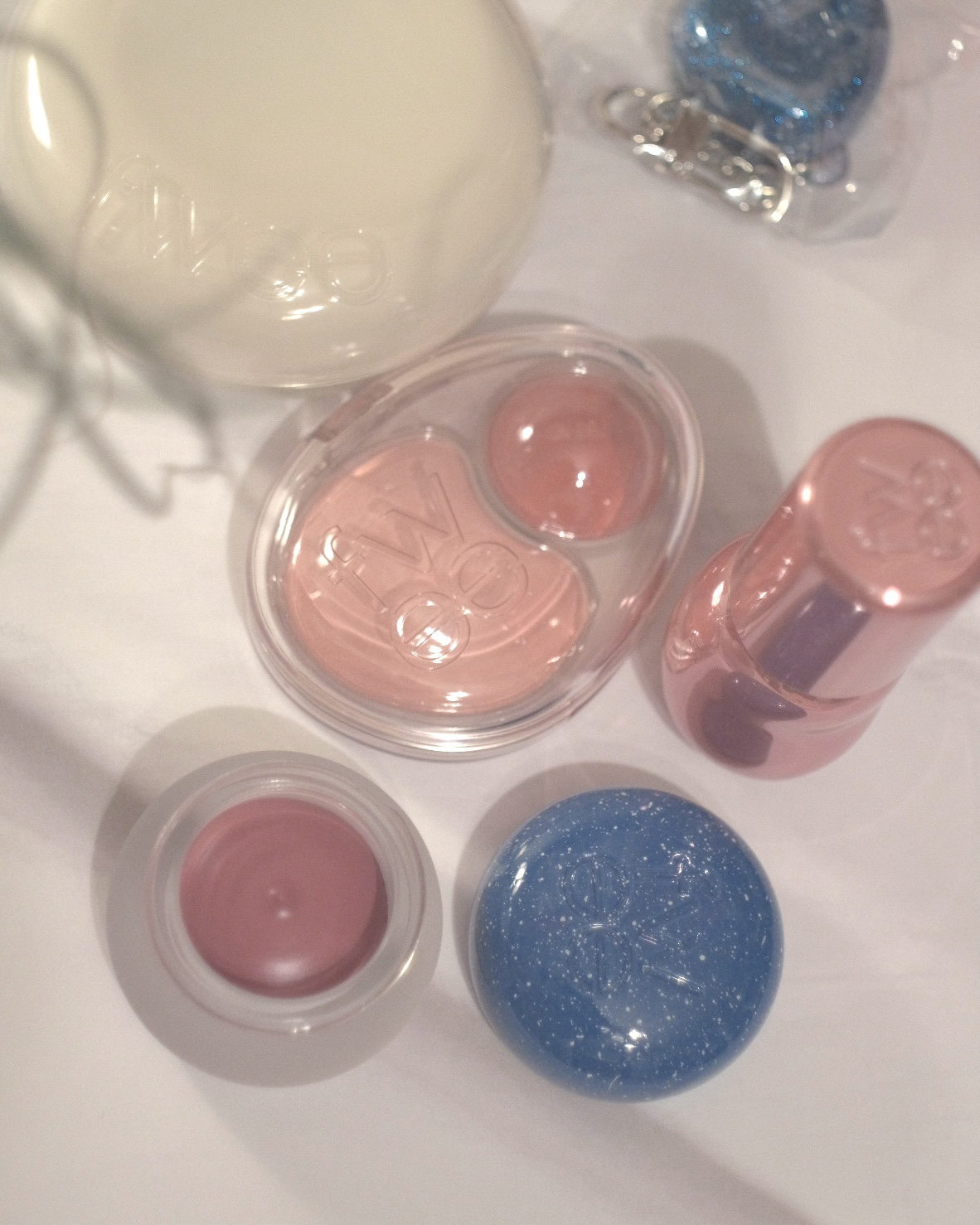 リップアンドチーク ブラーリープリンポット/fwee/口紅を使ったクチコミ（2枚目）