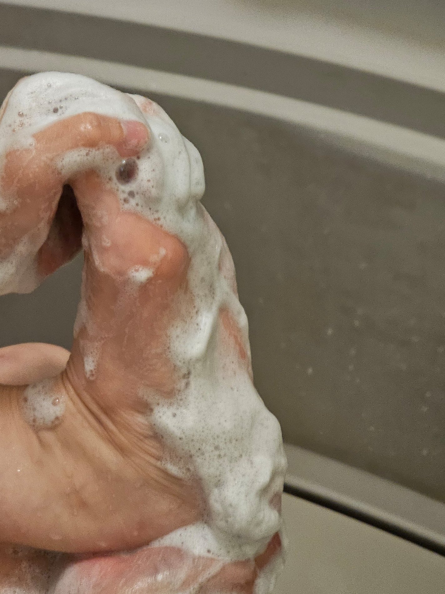 フレッシュクラウドスクラブ ブラックティー&ユズ/アレンシア/スクラブ・ゴマージュを使ったクチコミ(5枚目)