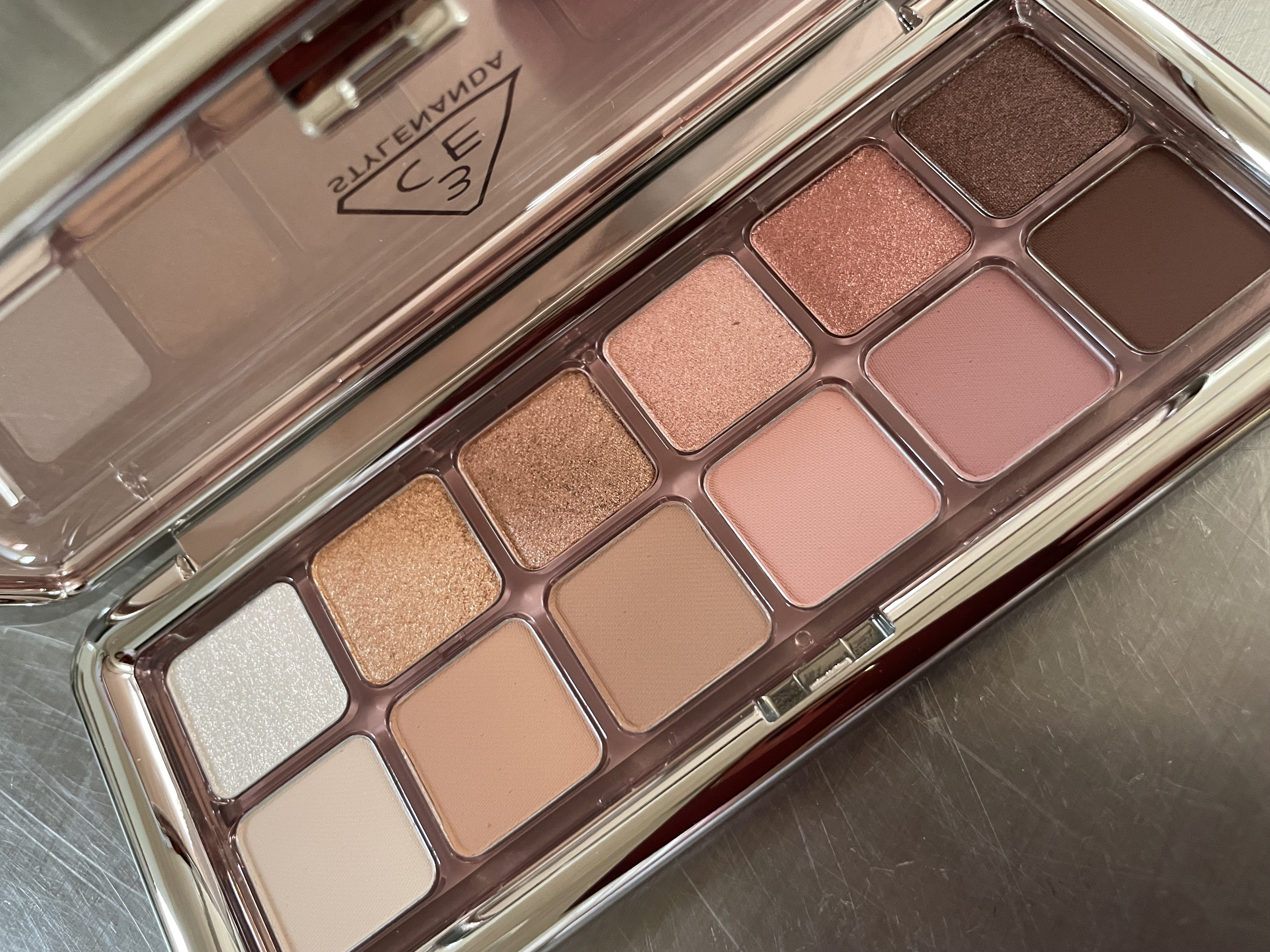 3CE ニューテイク アイシャドウパレット/3CE/アイシャドウパレットを使ったクチコミ（1枚目）